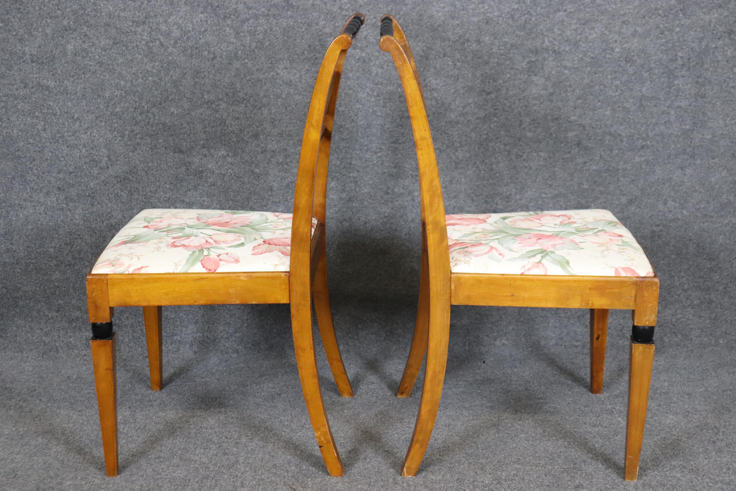 Early 20th Century Pair of Birch Antique Biedermeier Style Side chairs with Ebonized Accents For Sale
