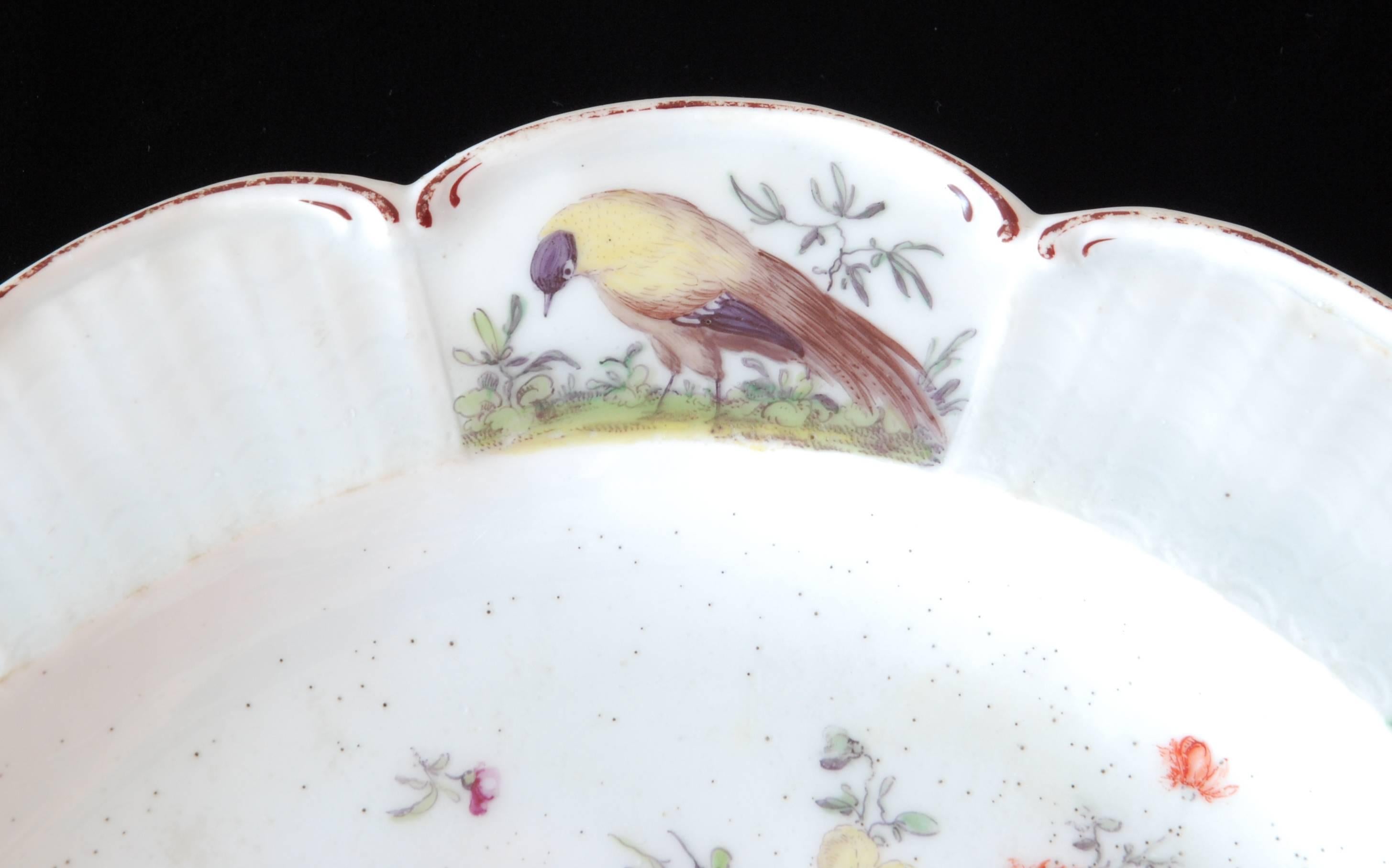 Pair of Bird Plates, Chelsea, circa 1755 In Excellent Condition For Sale In Melbourne, Victoria