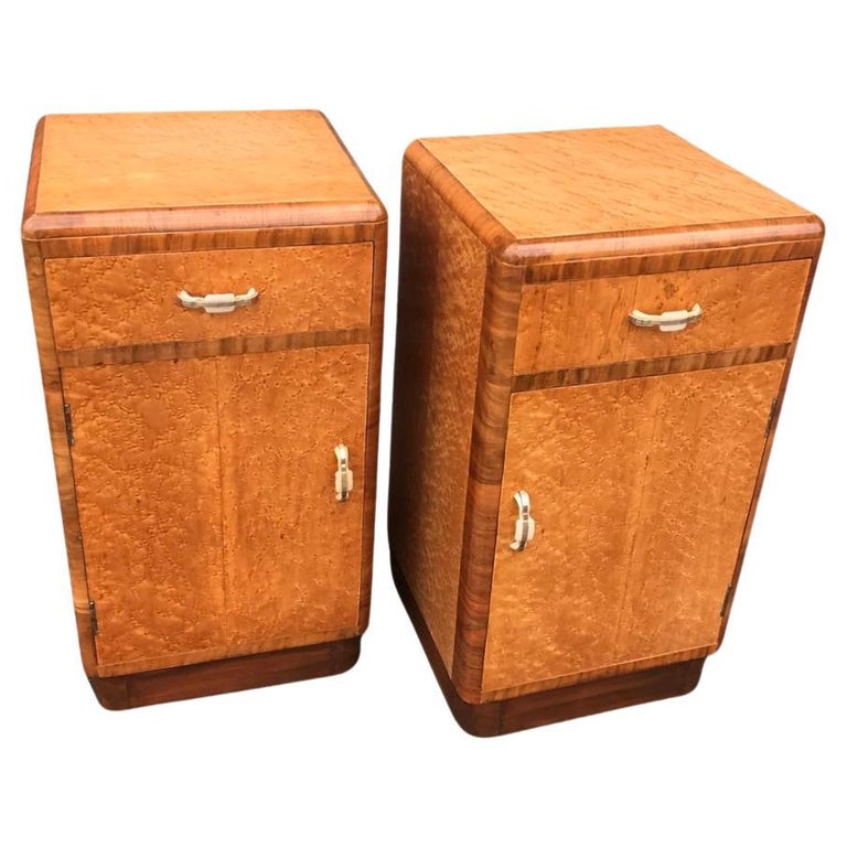Pair of Birds Eye Maple Art Deco nightstands/bedside For Sale