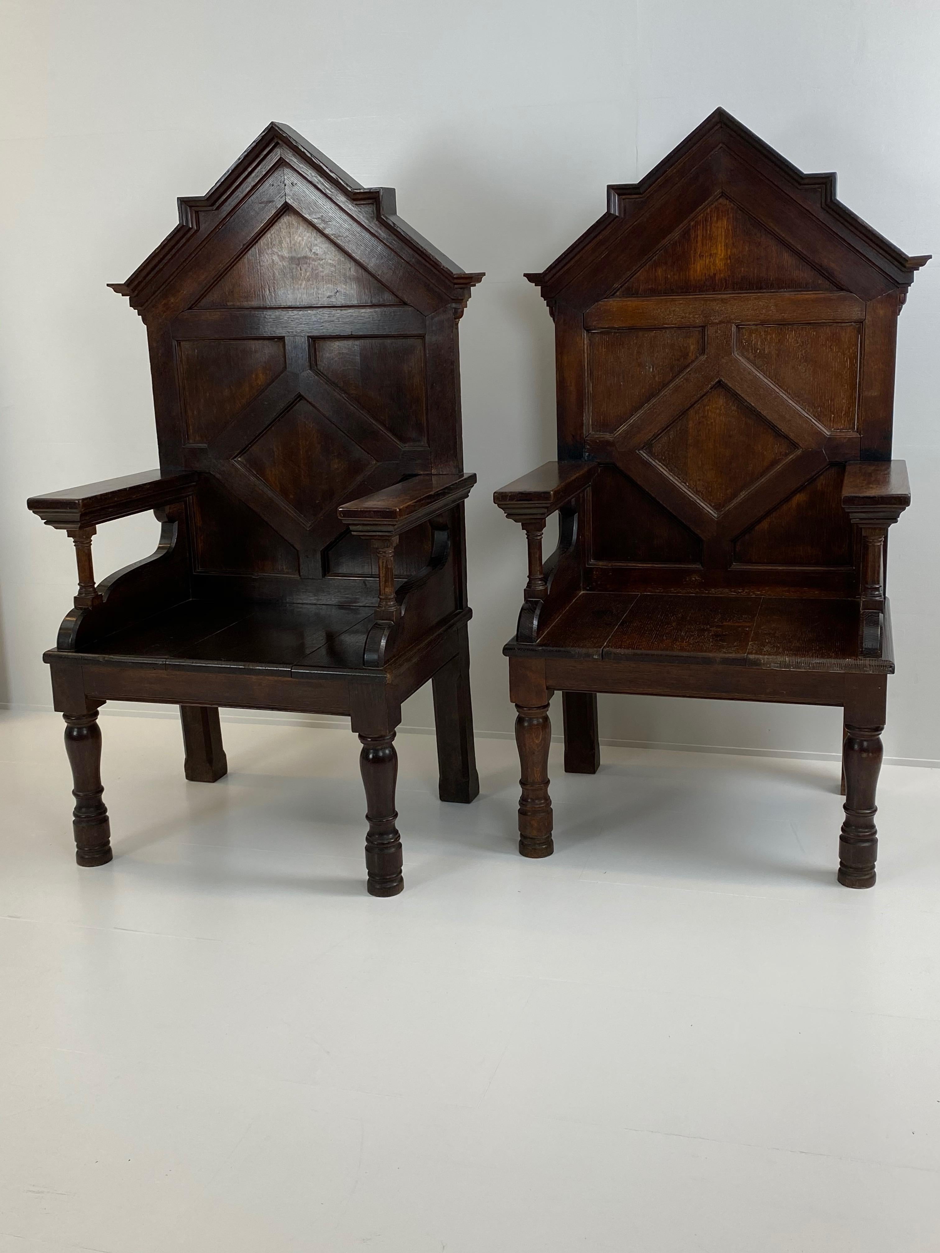 19th Century Pair of Bischop Chairs in Oak