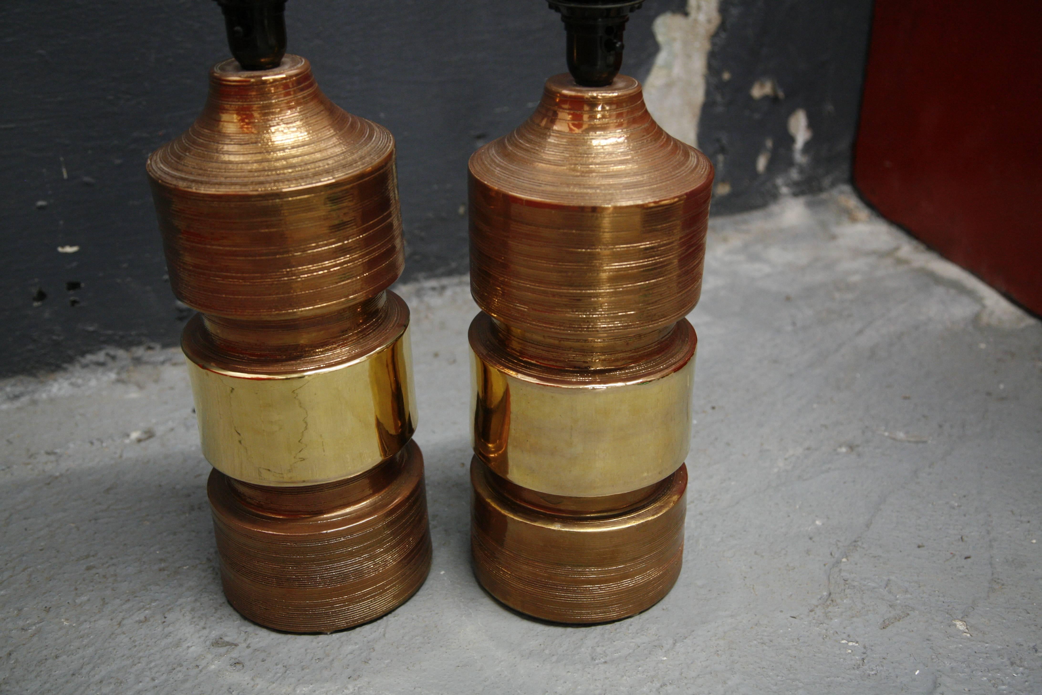 Paire de lampes Bitossi/Bergboms en cuivre et or en vente 2