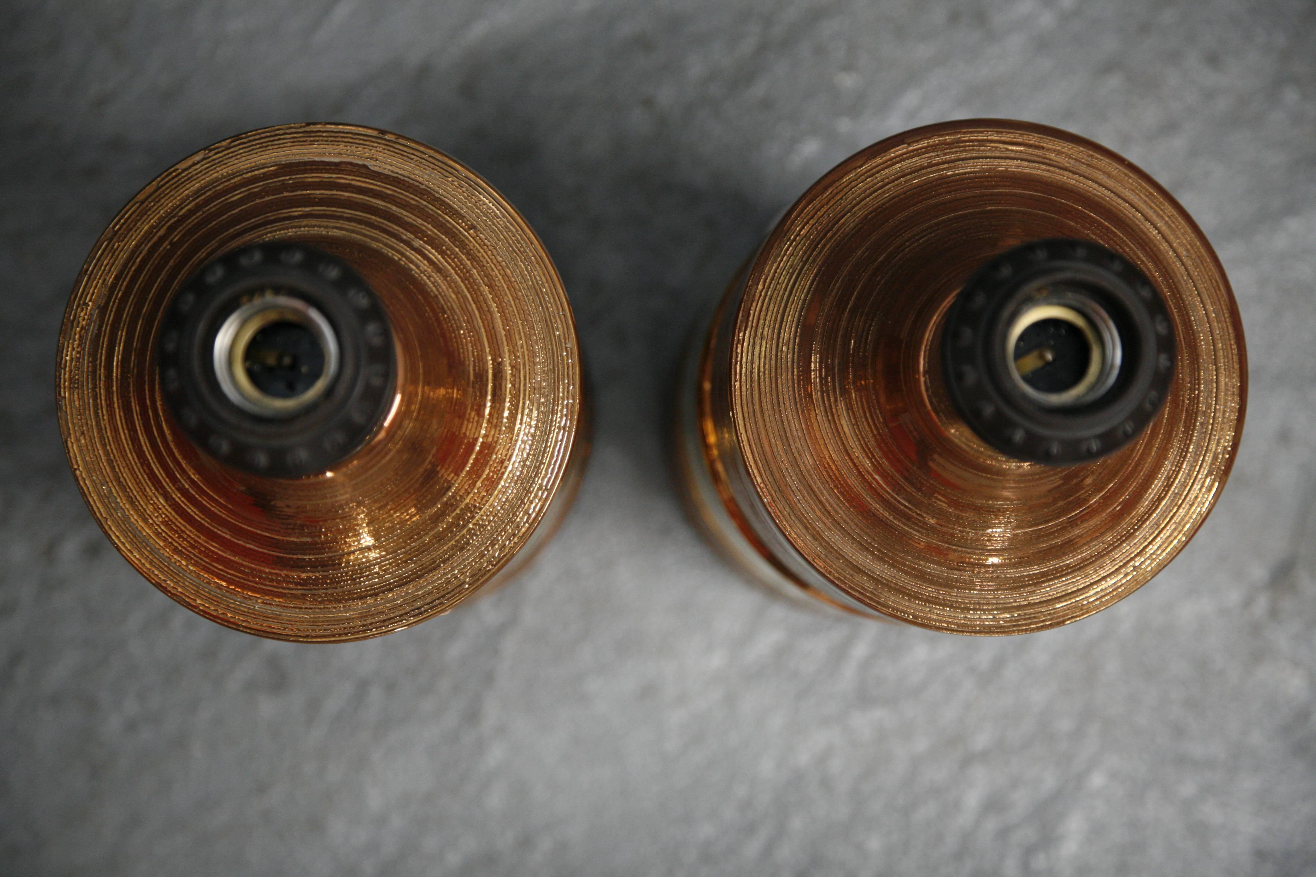 Paire de lampes Bitossi/Bergboms en cuivre et or en vente 1