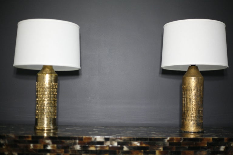 Bitossi lamps Italy, 1970 gold glaze, extremely elegant, these were produced by Bitossi the Italian ceramic manufacturer in the early 1970s as a limited edition made for the Swedish lighting manufacturer Bergboms and has the sticker from Bergboms