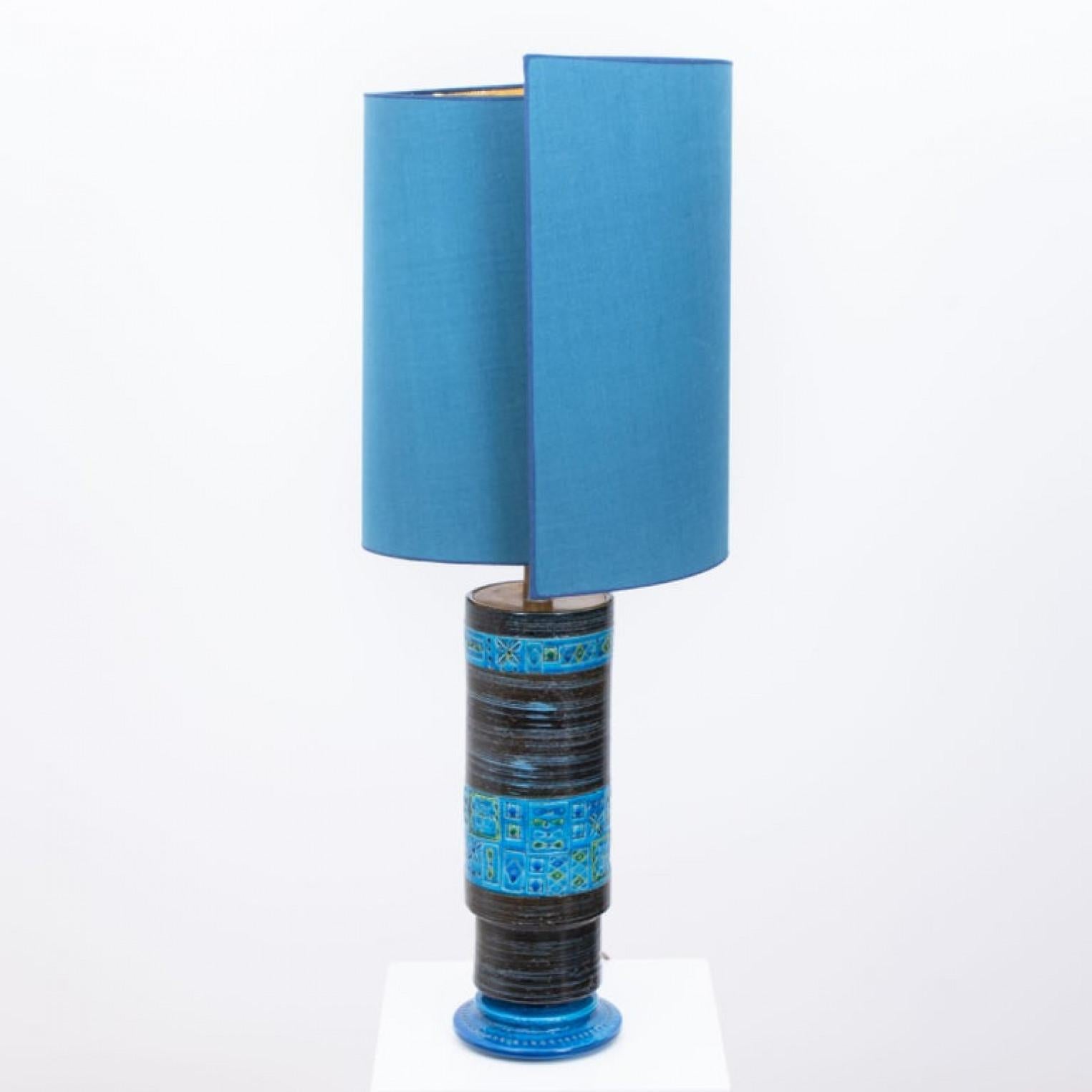 Pair of Bitossi Table Lamps with New Silk Custom Made Lampshades by René Houben In Good Condition For Sale In Rijssen, NL