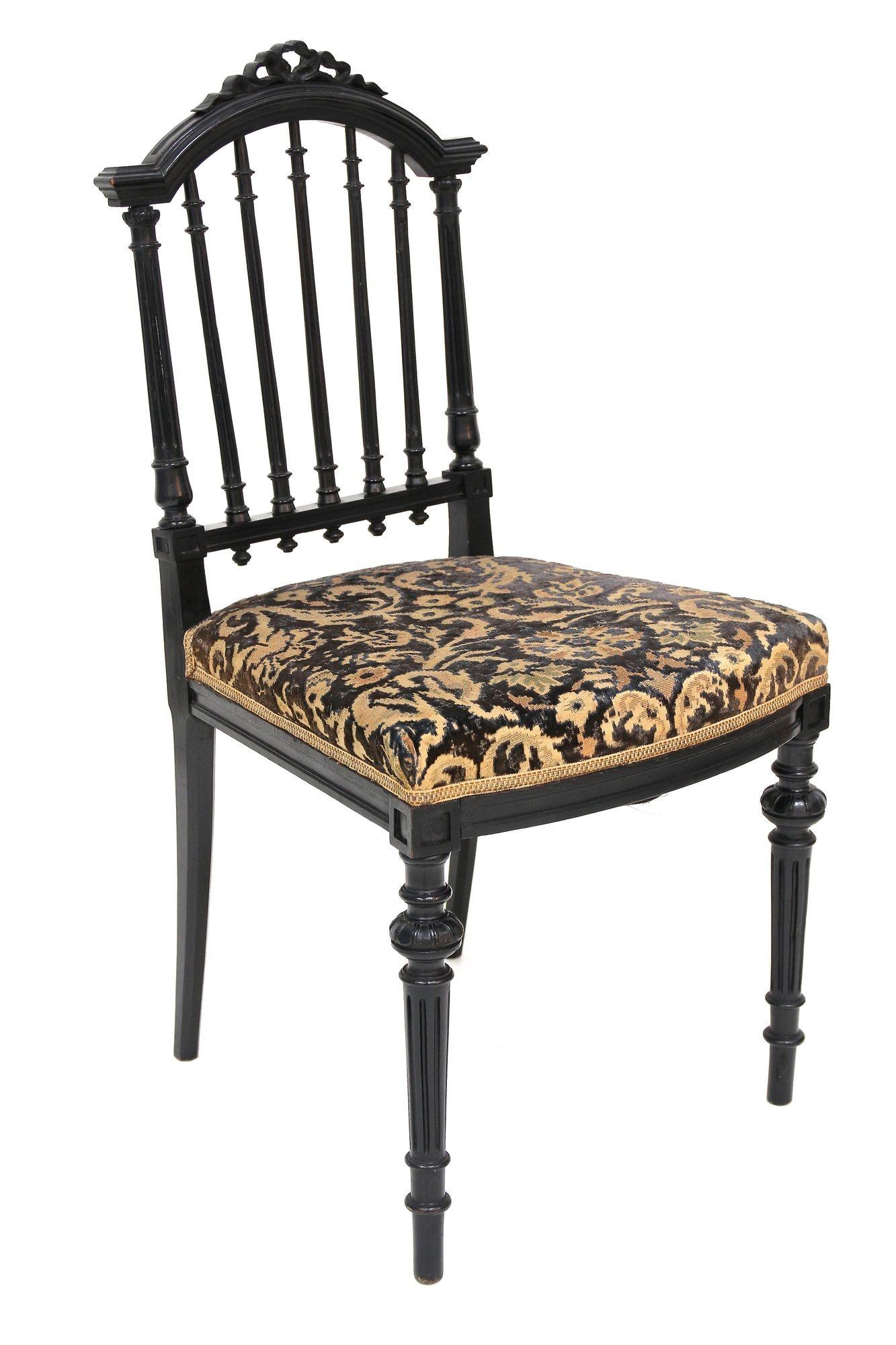 Paar schwarze Beistellstühle aus dem 19. Jahrhundert, Originalpolsterung – FR ca. 1870 im Angebot 4
