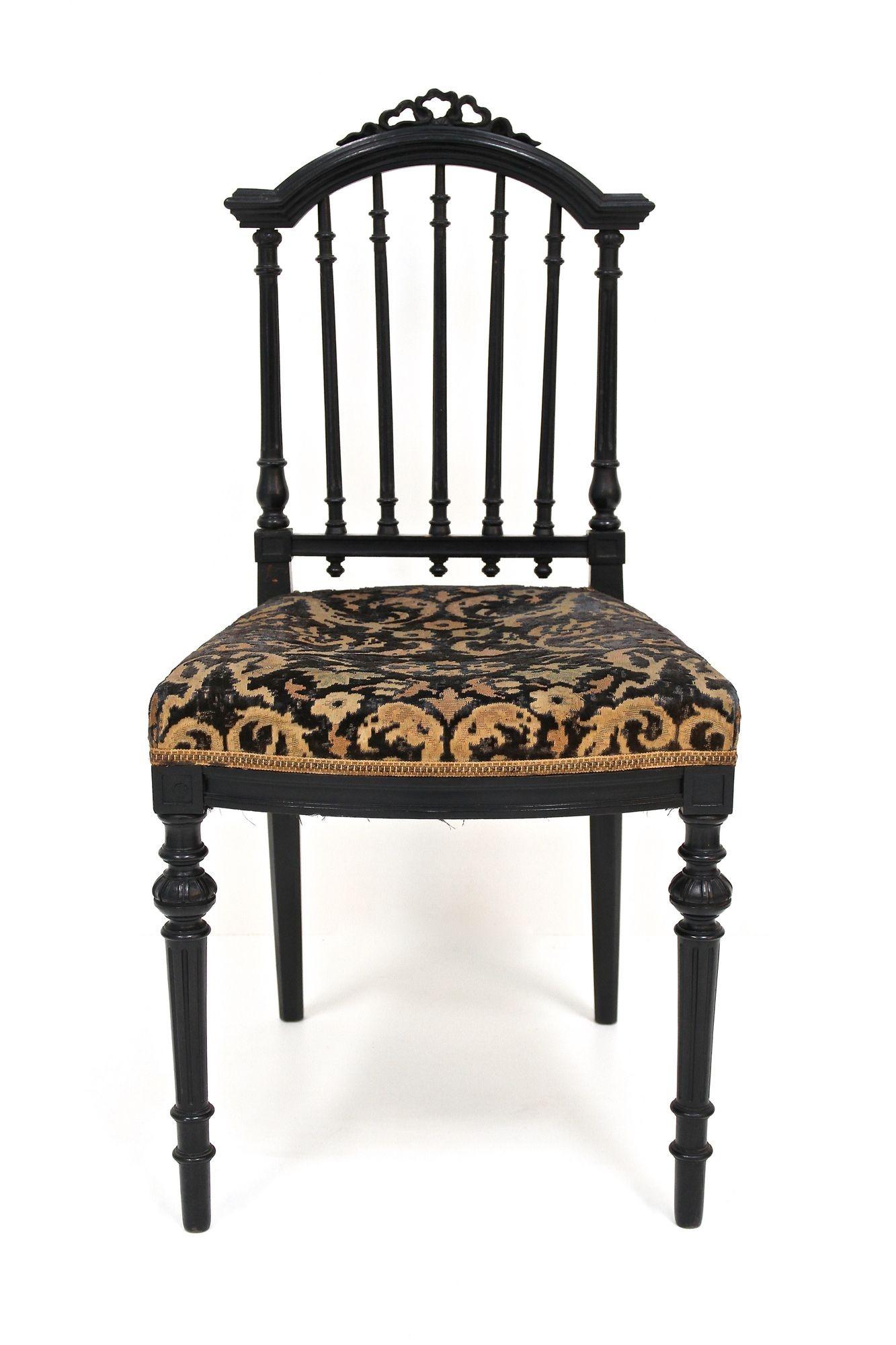 Paar schwarze Beistellstühle aus dem 19. Jahrhundert, Originalpolsterung – FR ca. 1870 im Angebot 8