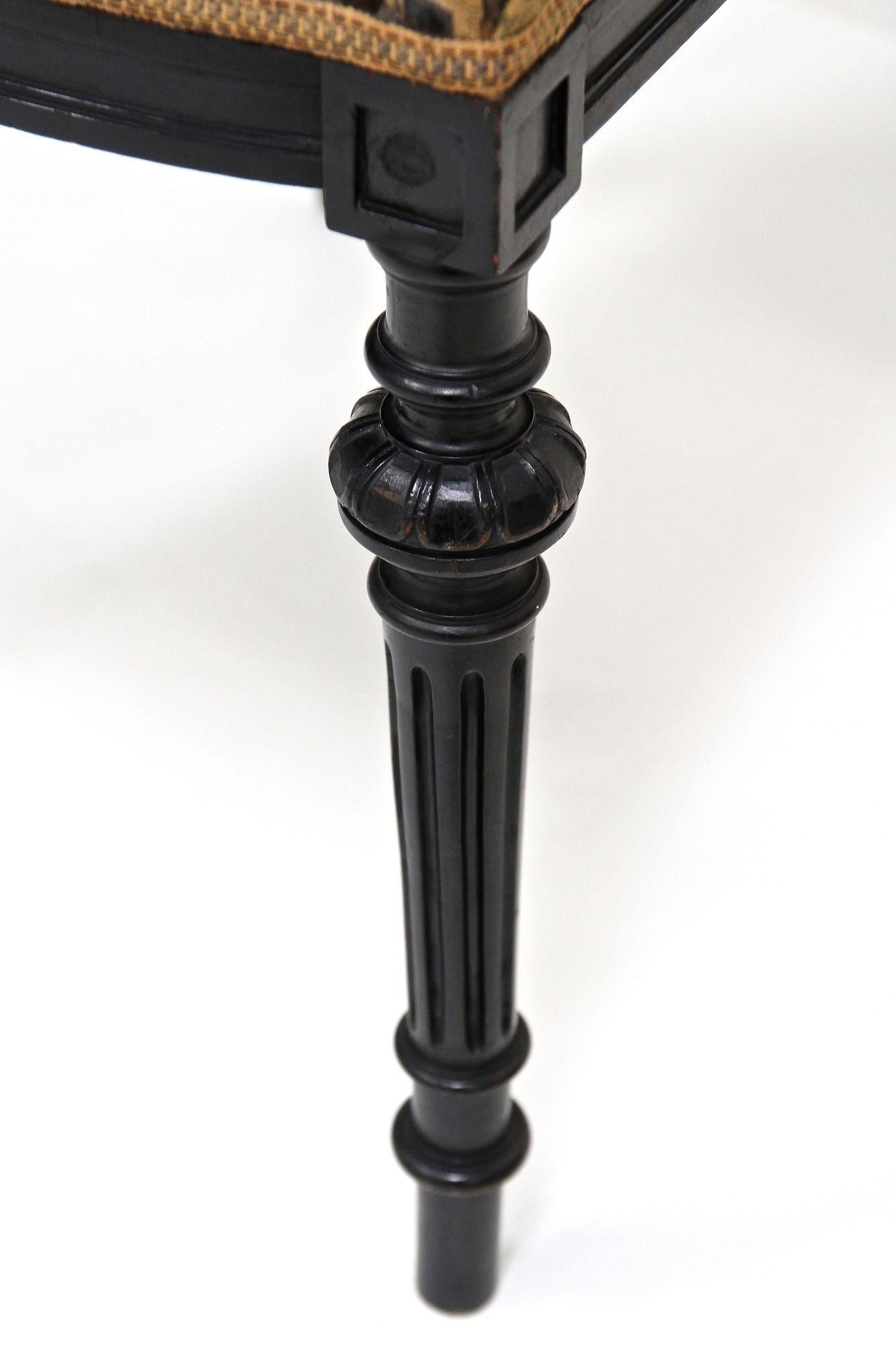 Paar schwarze Beistellstühle aus dem 19. Jahrhundert, Originalpolsterung – FR ca. 1870 im Angebot 1