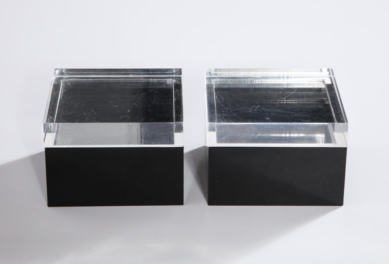 Pair of Black and Clear Lucite Decorative Boxes For Sale 2
