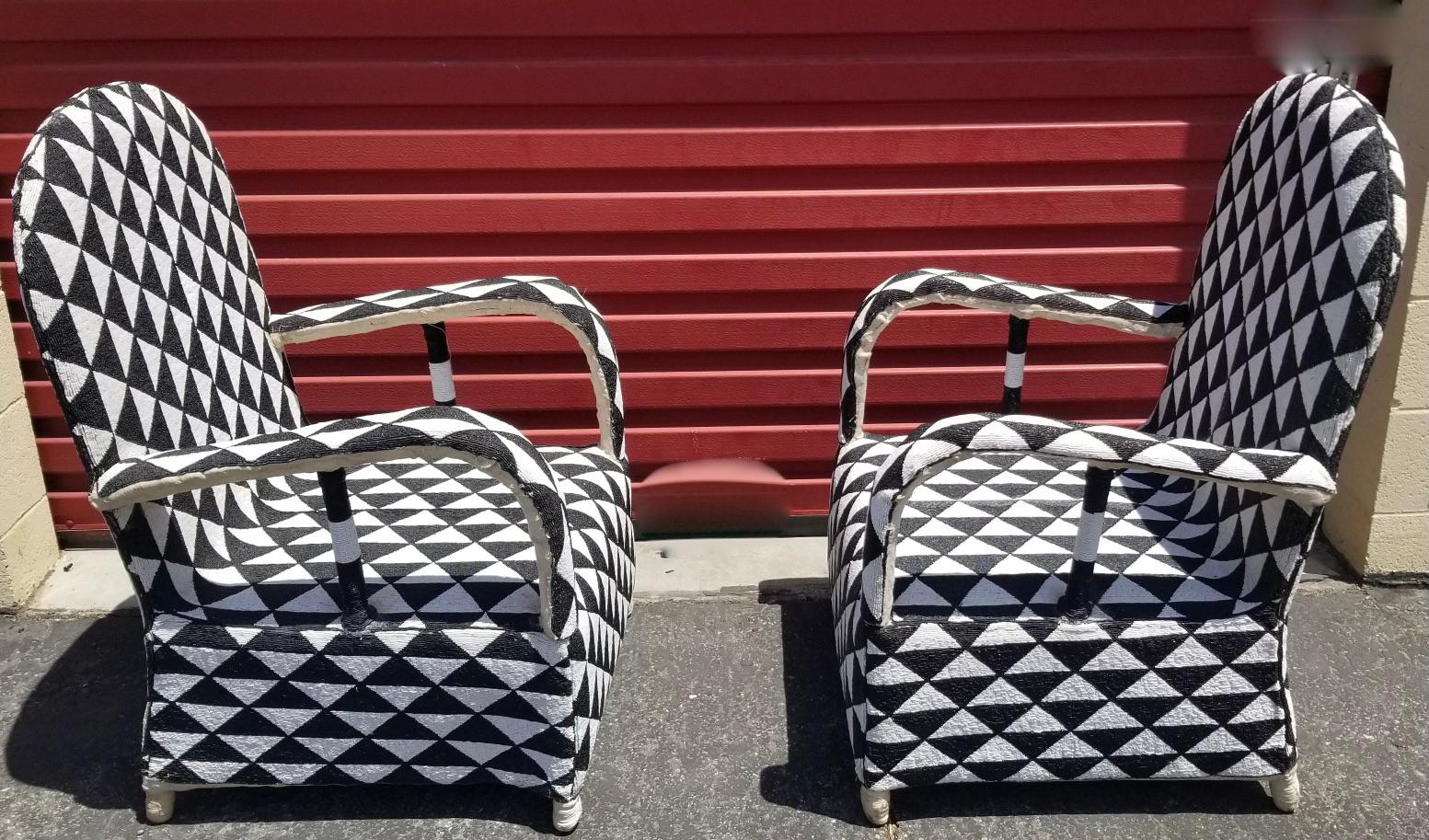 Pair of Black and White Diamond African Beaded Ceremonial Chairs In Good Condition In Los Angeles, CA