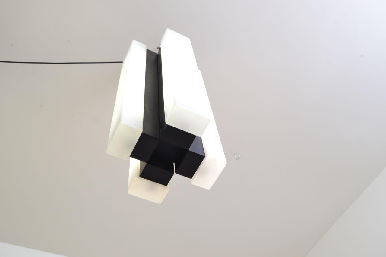Pair of Black and White Modernist Pendant Lights, Italy, 1970 For Sale 3
