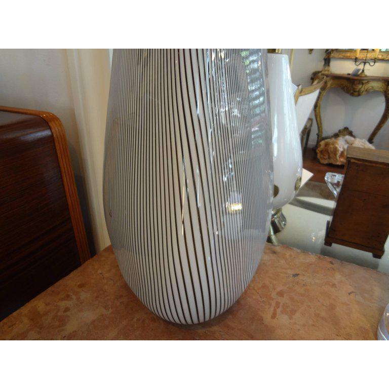 Pair of Black and White Murano Glass Lamps by Vetri For Sale 2