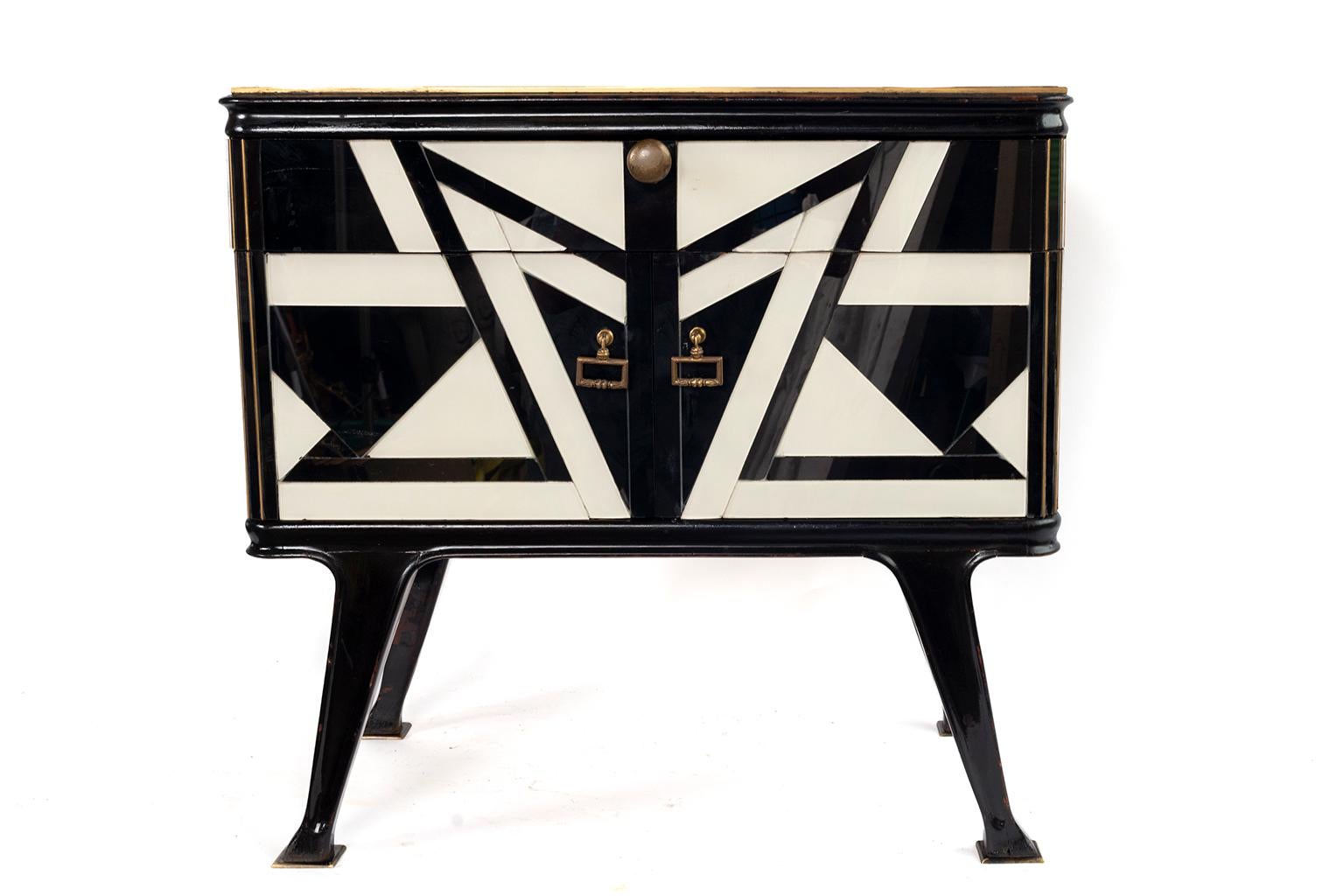 Pair of Black and White Side Tables with a Top Drawer In Good Condition In Washington, DC