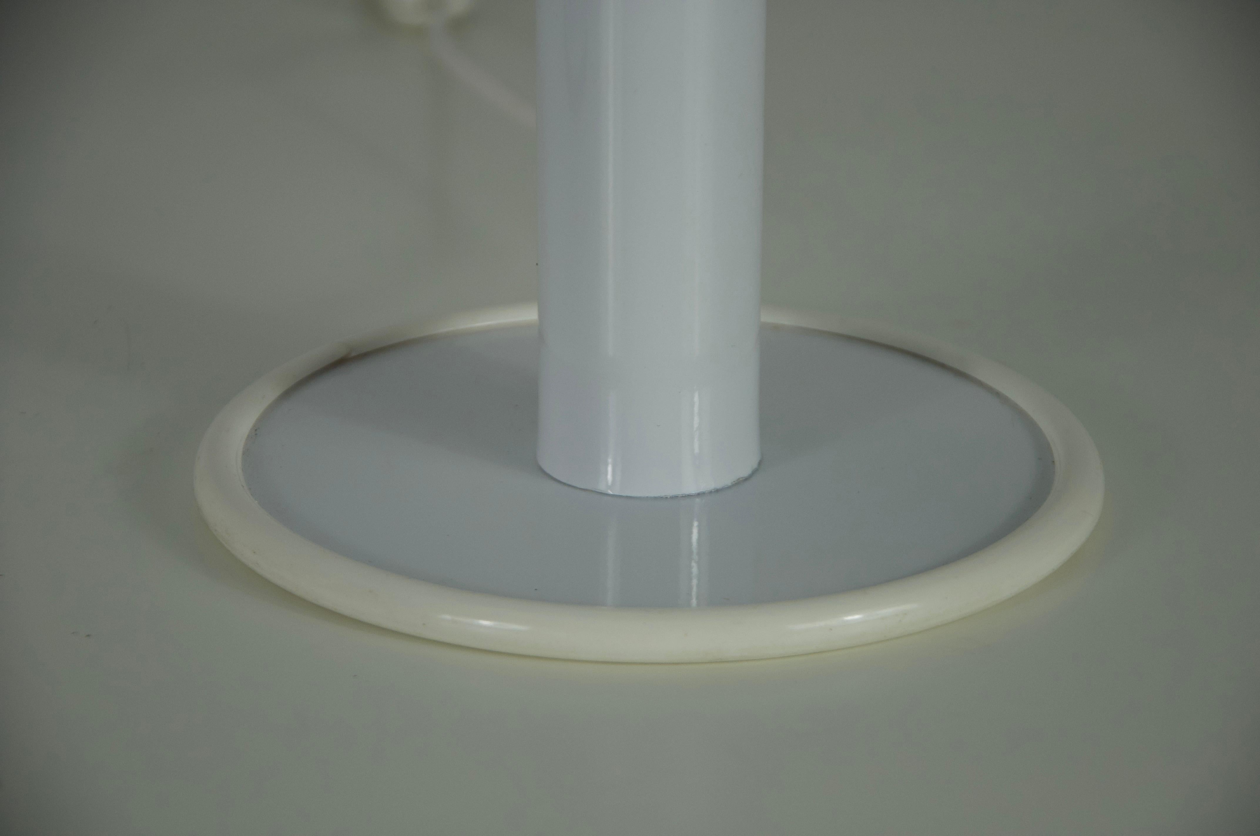 Paire de lampes de table noires et blanches, Italie, années 1980 en vente 2