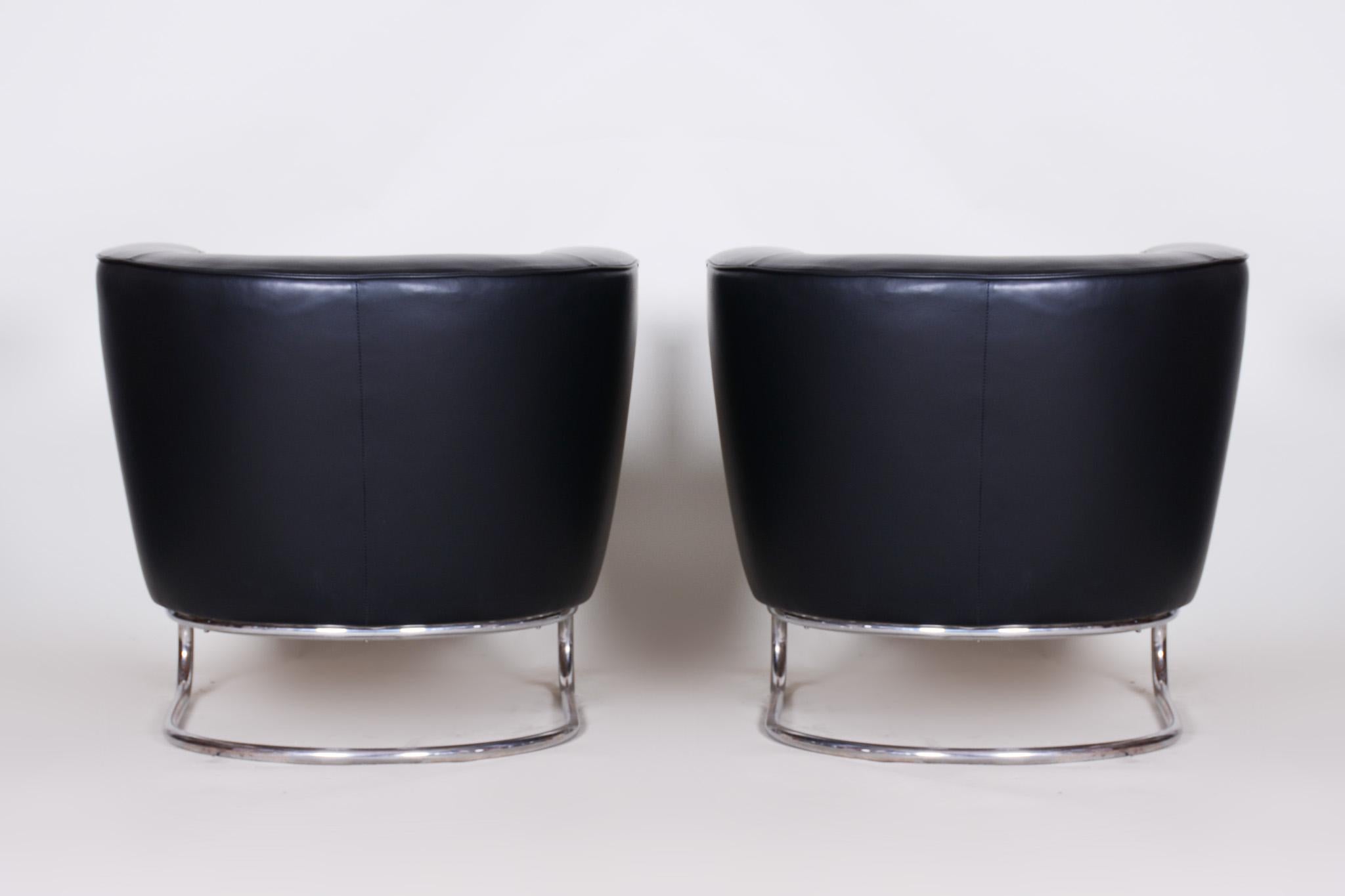 Pair of Black Art Deco Armchairs from Czechoslovakia by Jindrich Halabala, 1930s For Sale 7