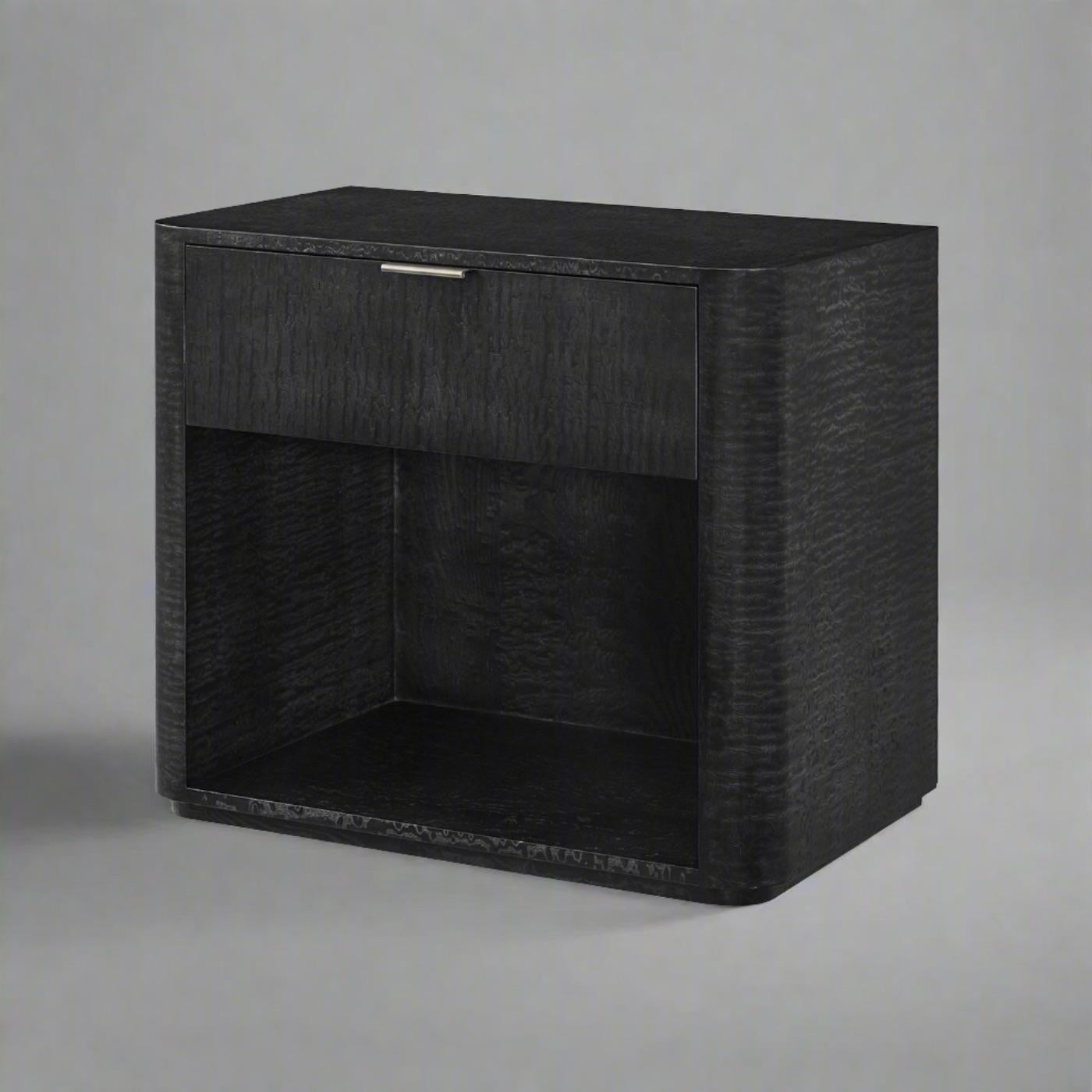 Vietnamien Paire de tables de nuit Art déco noires en vente