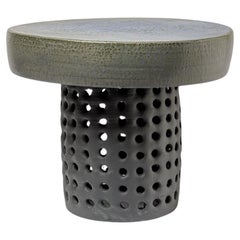 Paire de tabourets ou tables basses en céramique émaillée noir/bleu et gris/vert