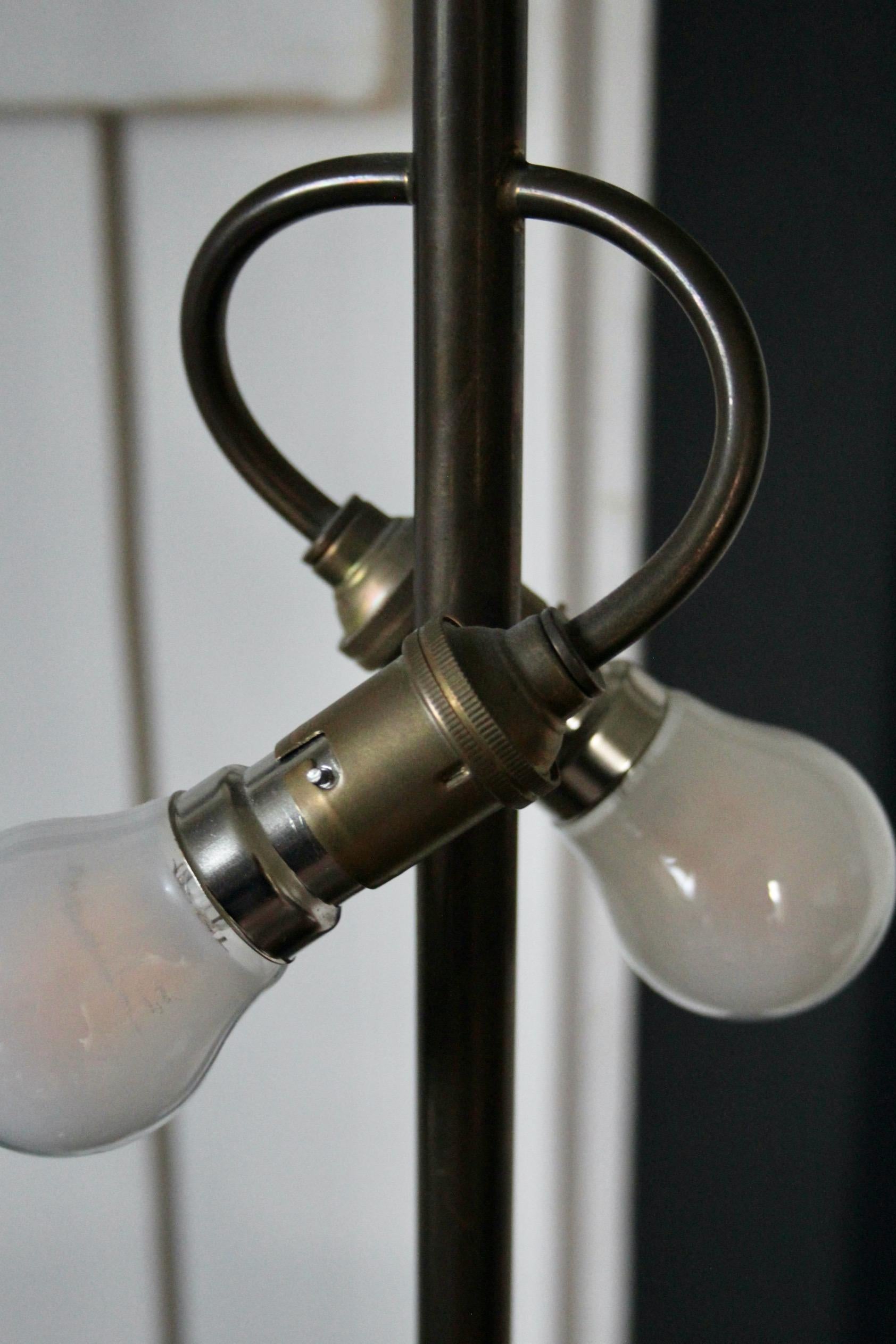 Paire de lampes de table en céramique noire en vente 3
