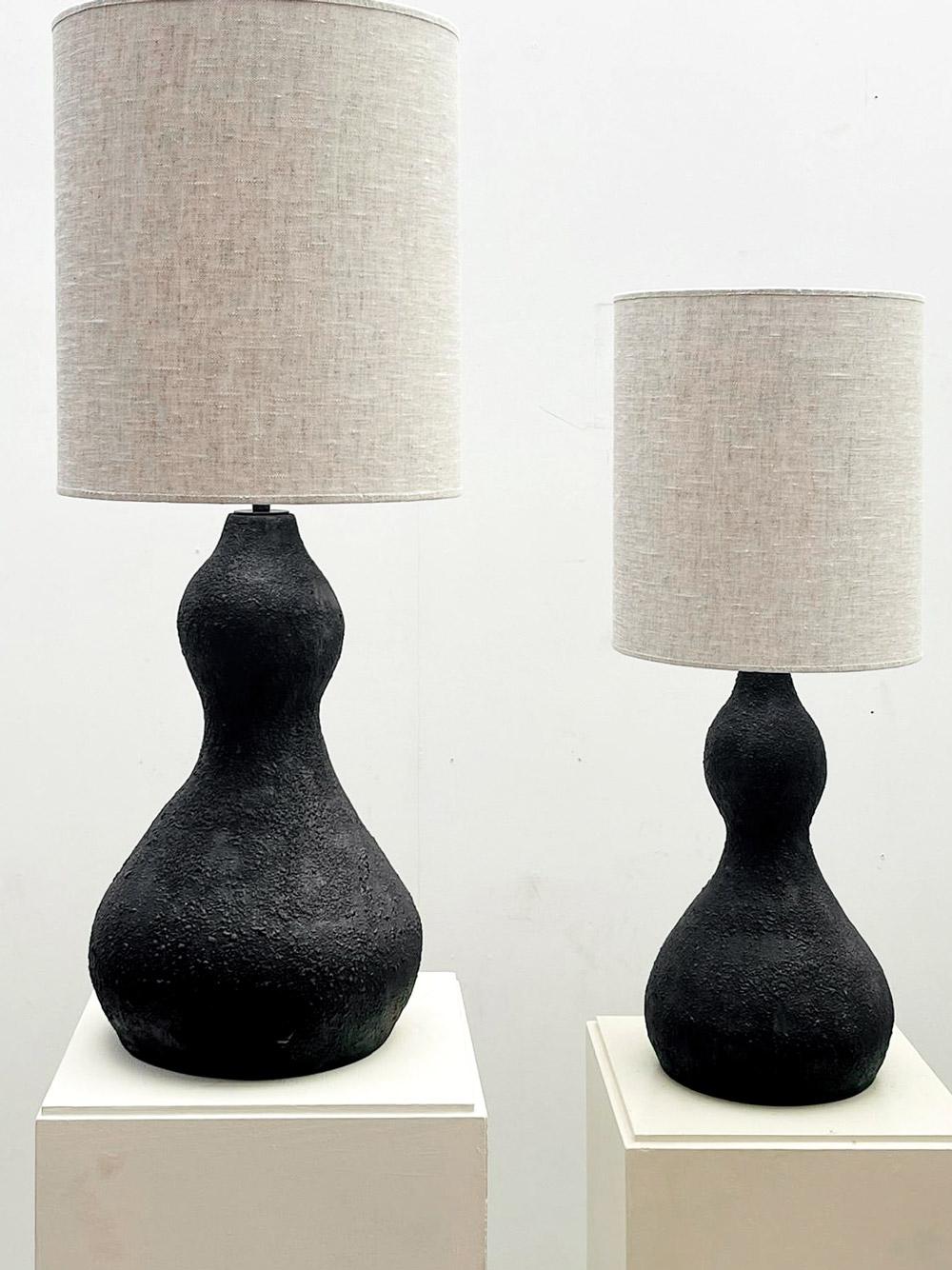 XXIe siècle et contemporain Paire de lampes de table en céramique noire d'Alice Vliers, Belgique en vente
