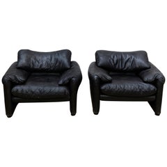Pair of Black Easy Chairs Maralunga by Vico Magistretti for Cassina