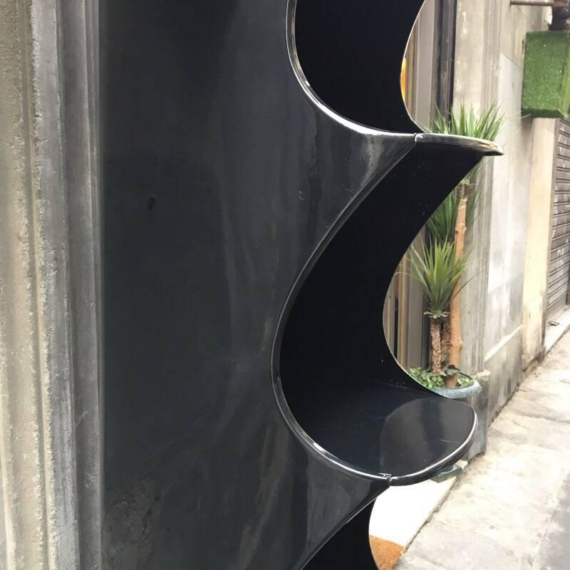Pair of Black Fiberglass Bookcases by Rodier, 1970s In Excellent Condition In Florence, IT