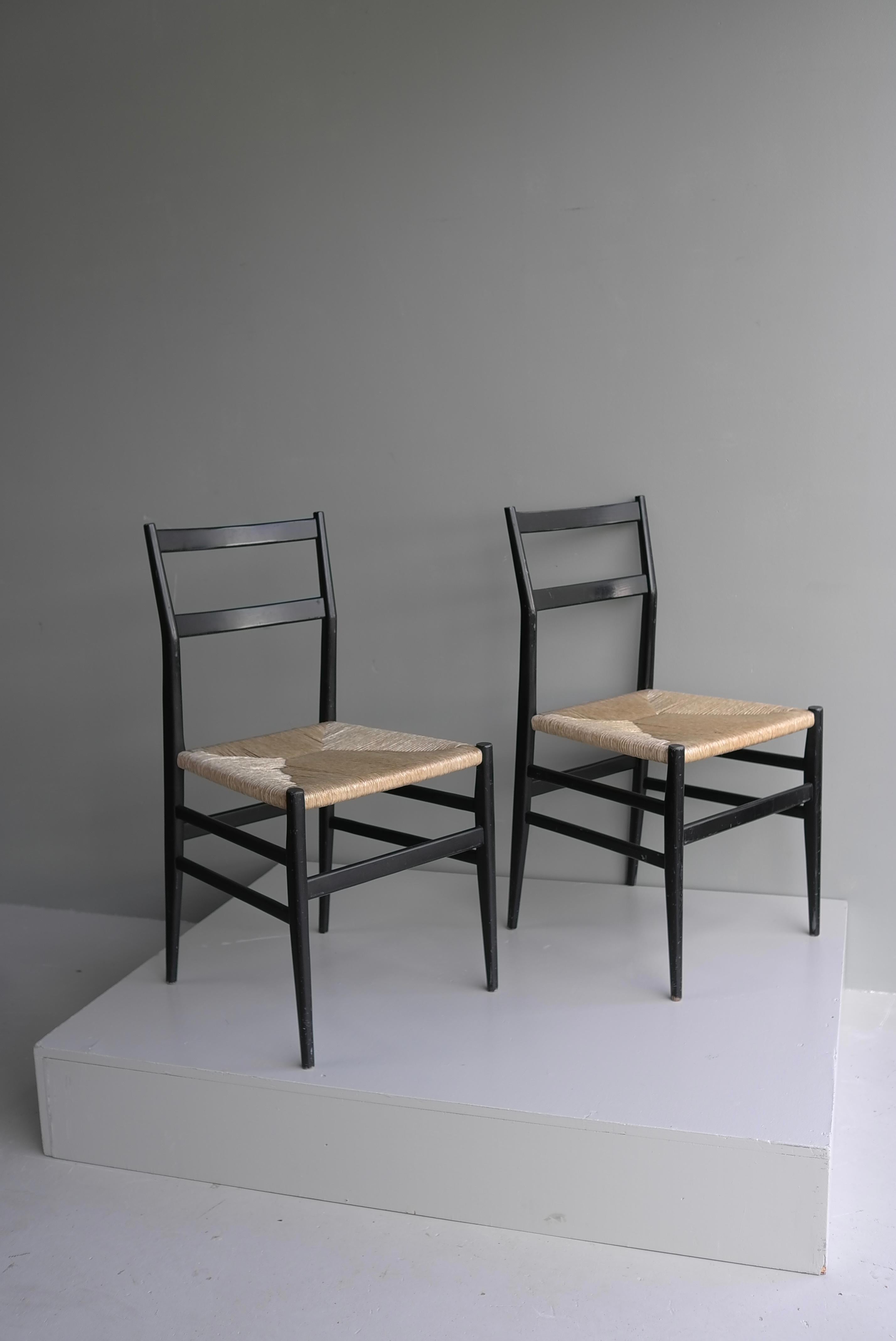 Pair of Black Gio Ponti Leggera Chairs with Cord Seat, Italy, 1951 For Sale 4