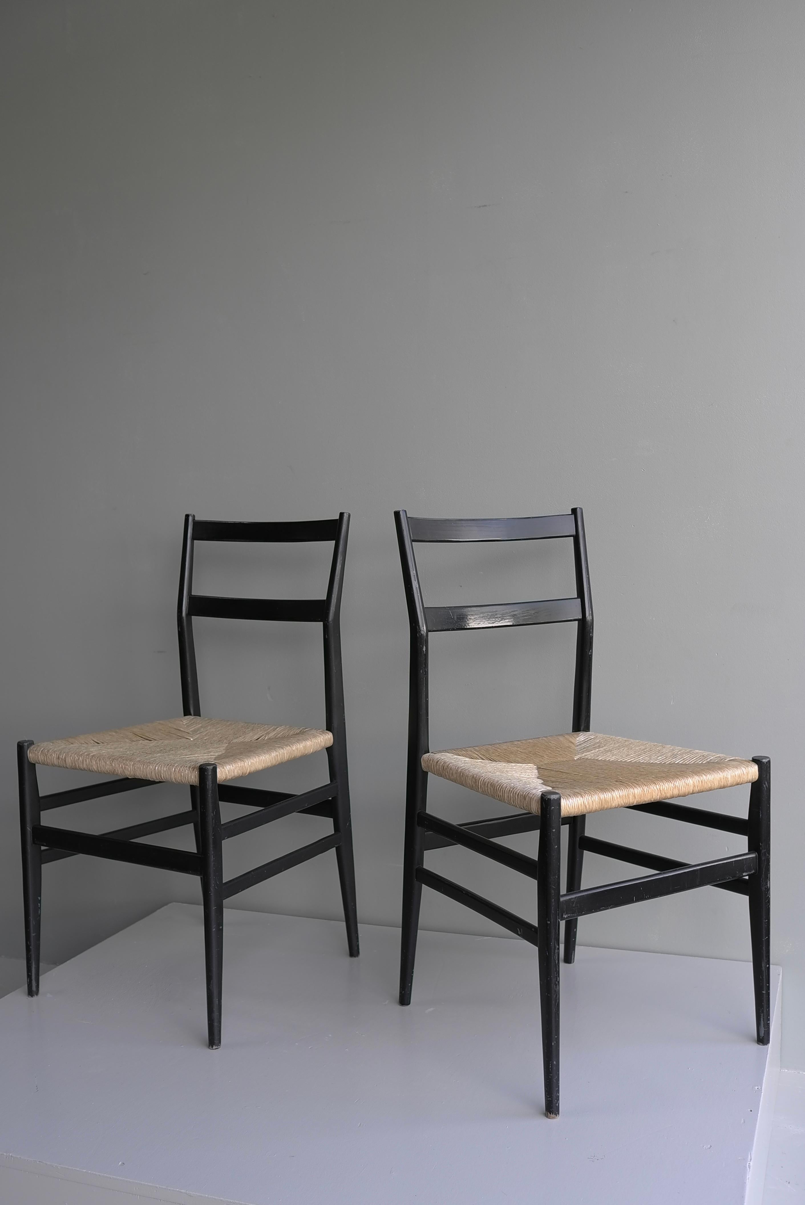 Pair of Black Gio Ponti Leggera Chairs with Cord Seat, Italy, 1951 For Sale 3