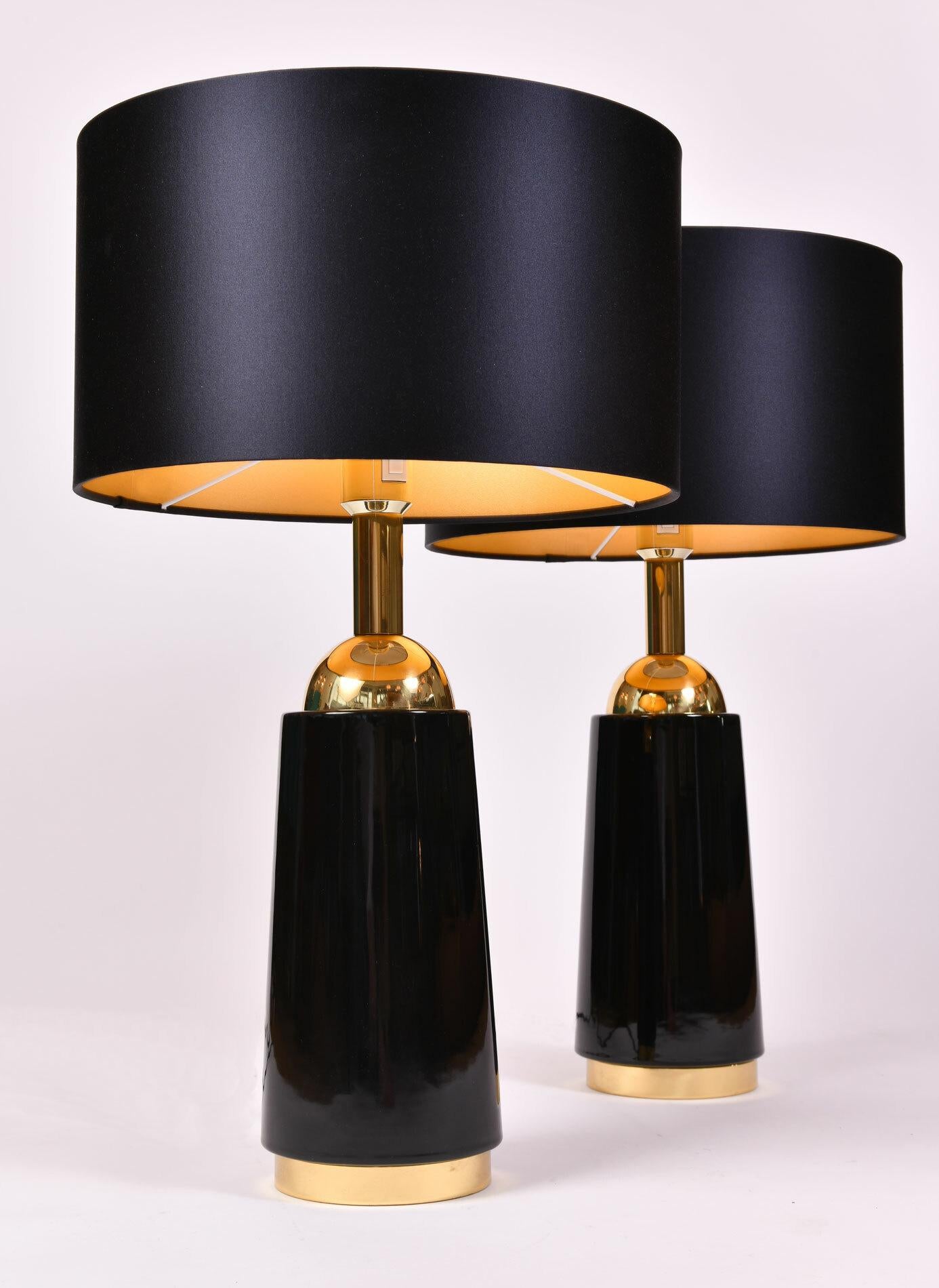 Pair of Black Glass and Brass 1960s Swedish Table Lamps by Bergboms In Excellent Condition In London, GB