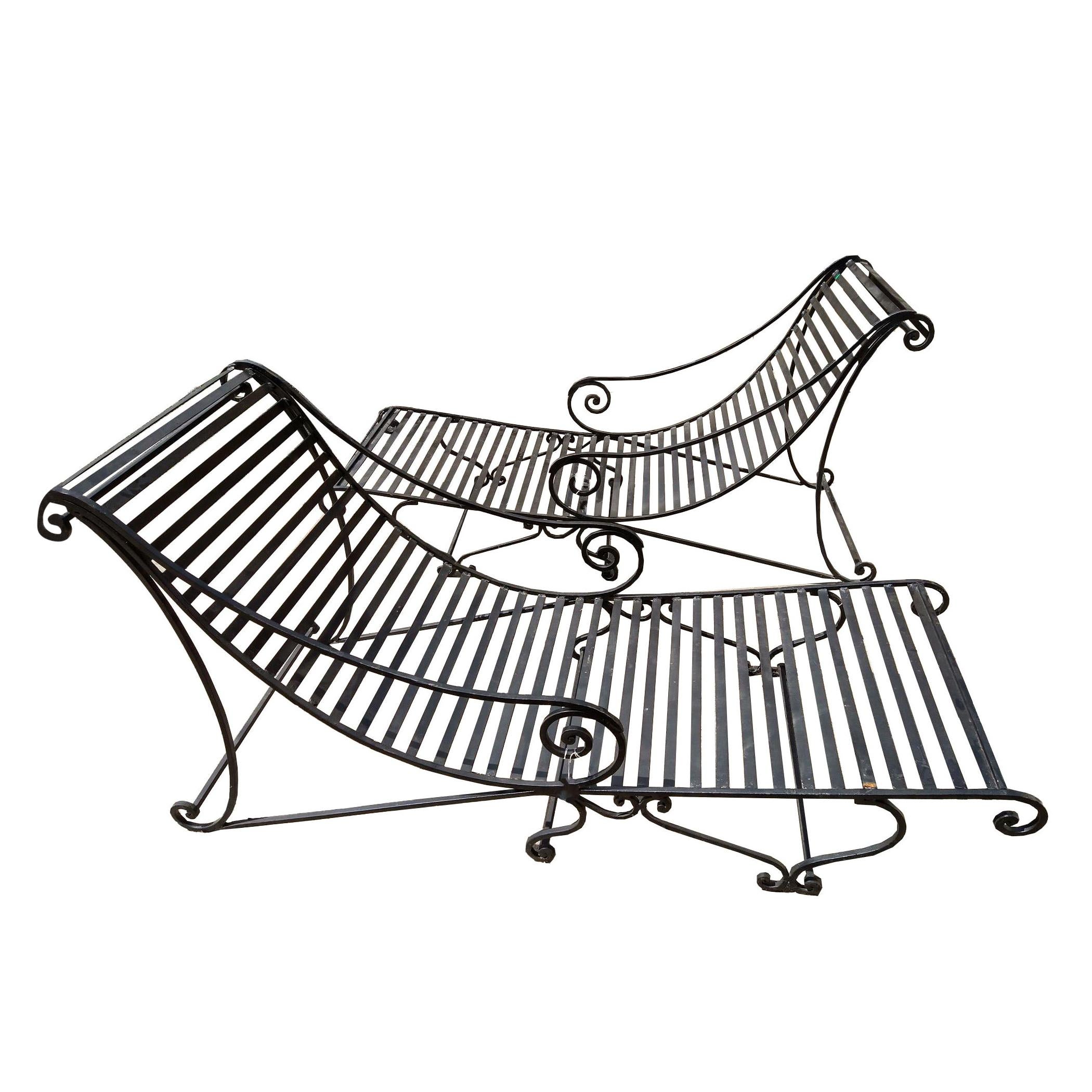 Pair of Black Iron Chaise Lounge Chairs at 1stDibs
