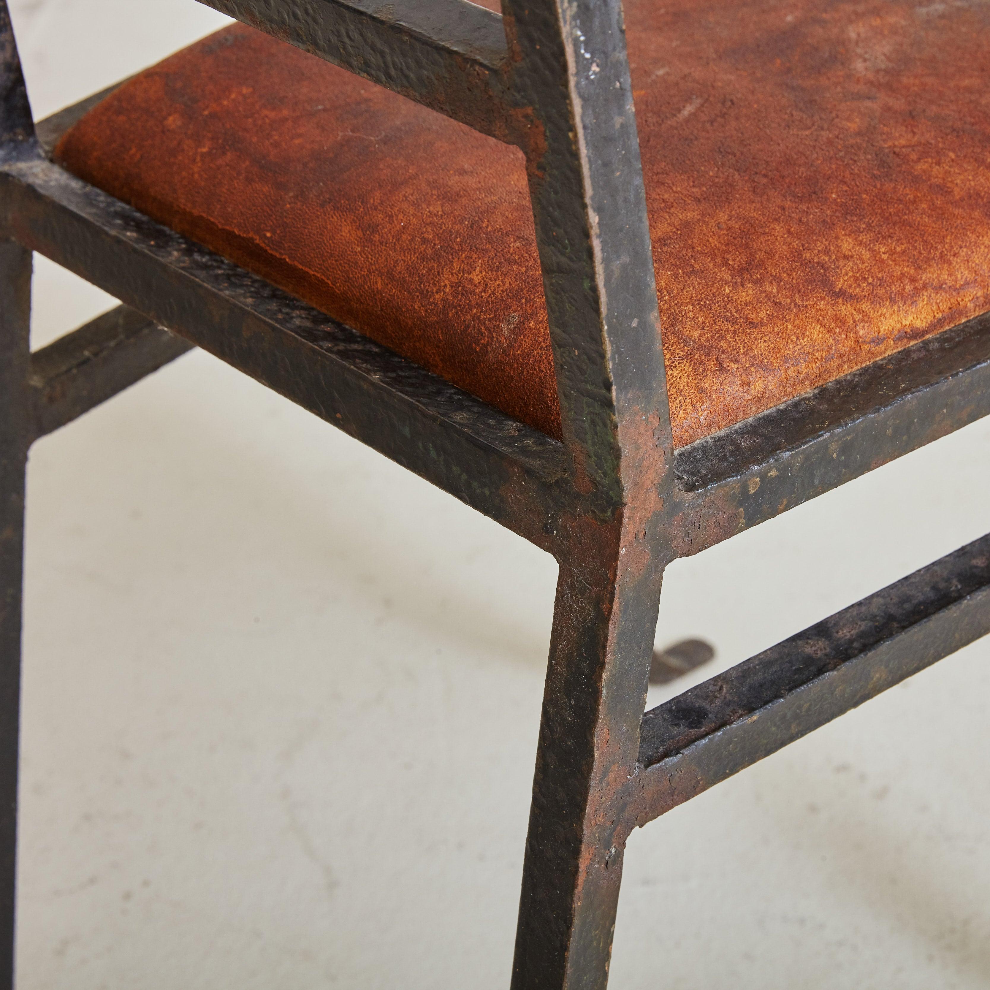 French Pair of Black Iron + Cognac Leather High Back Chairs, France 1980s For Sale