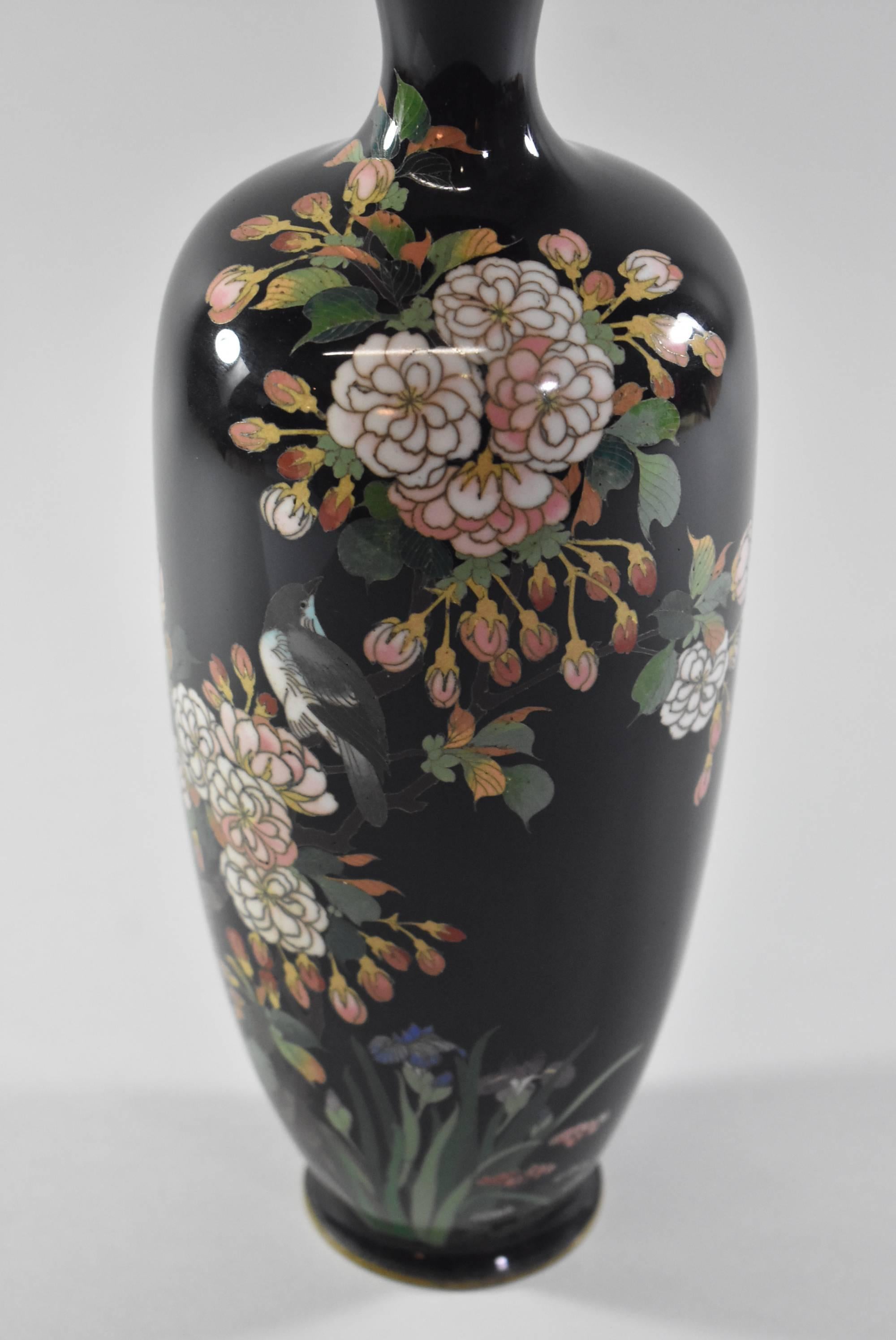 black japanese vase