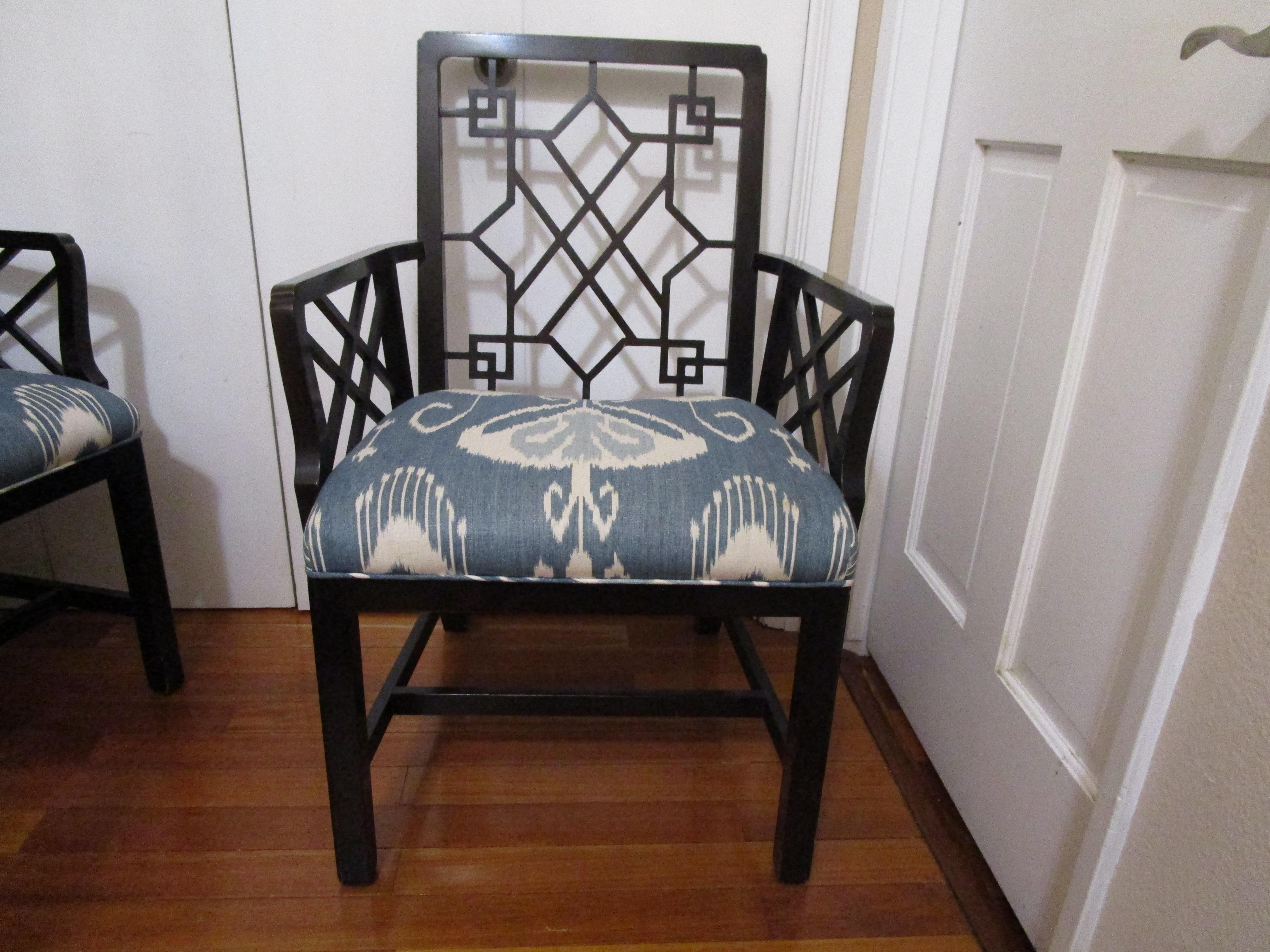 Hand-Crafted Pair of Black Lacquer Baker Stately Homes Chinese Chippendale Style Armchairs