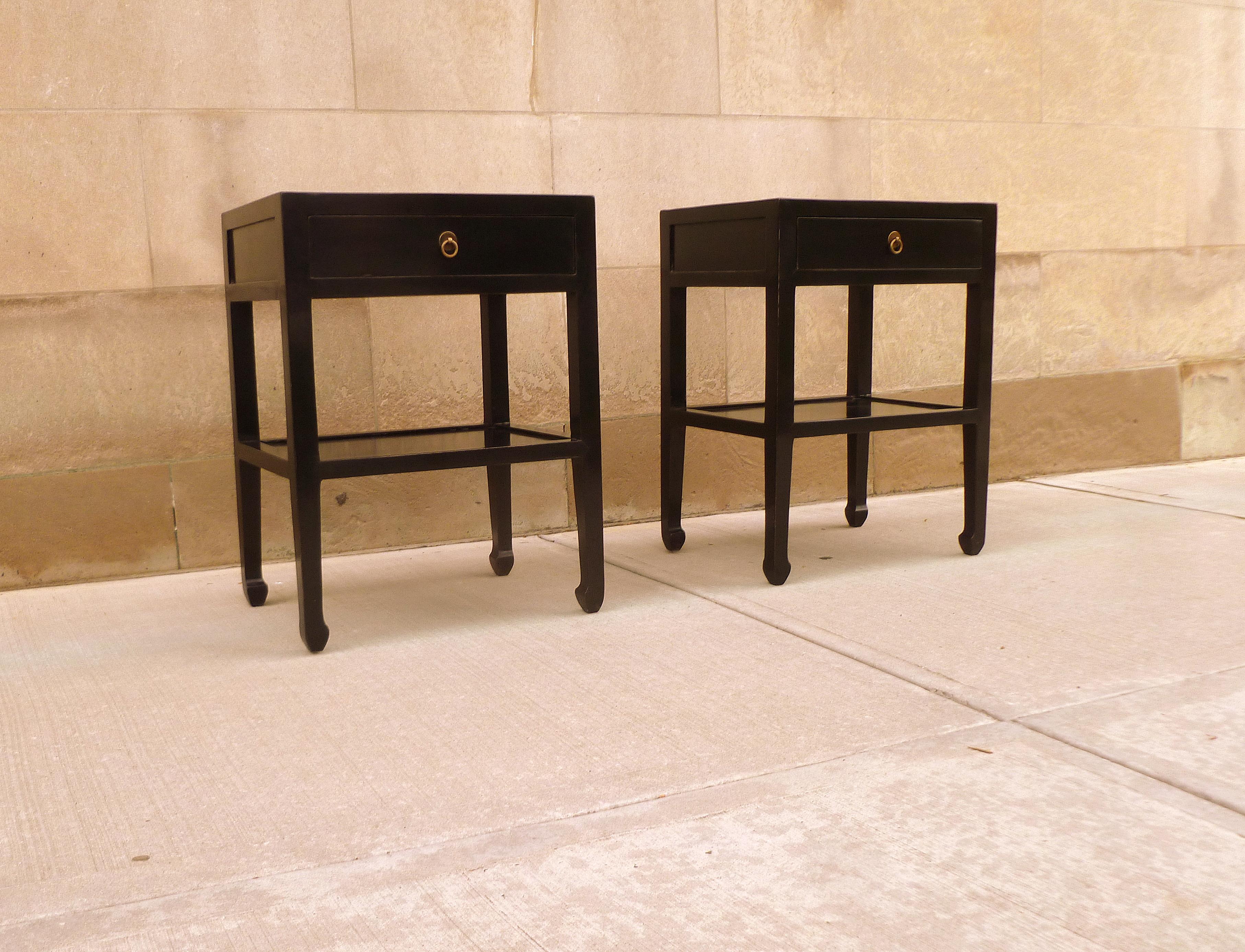 Pair of Black Lacquer End Tables In Good Condition In Greenwich, CT