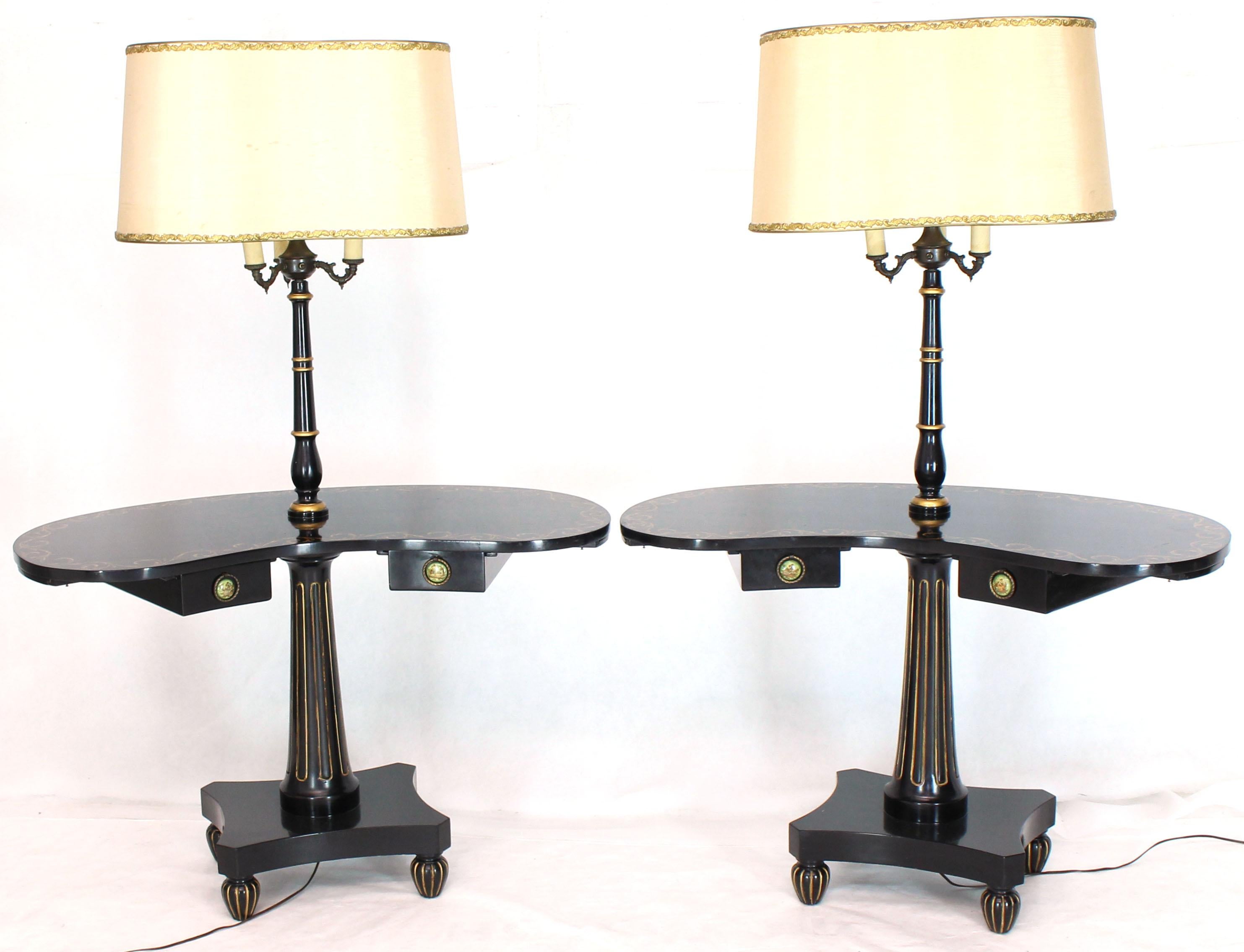 Pair of Black Lacquer Gold Decorated Kidney Shape Deco Floor Lamps Side Tables For Sale 2