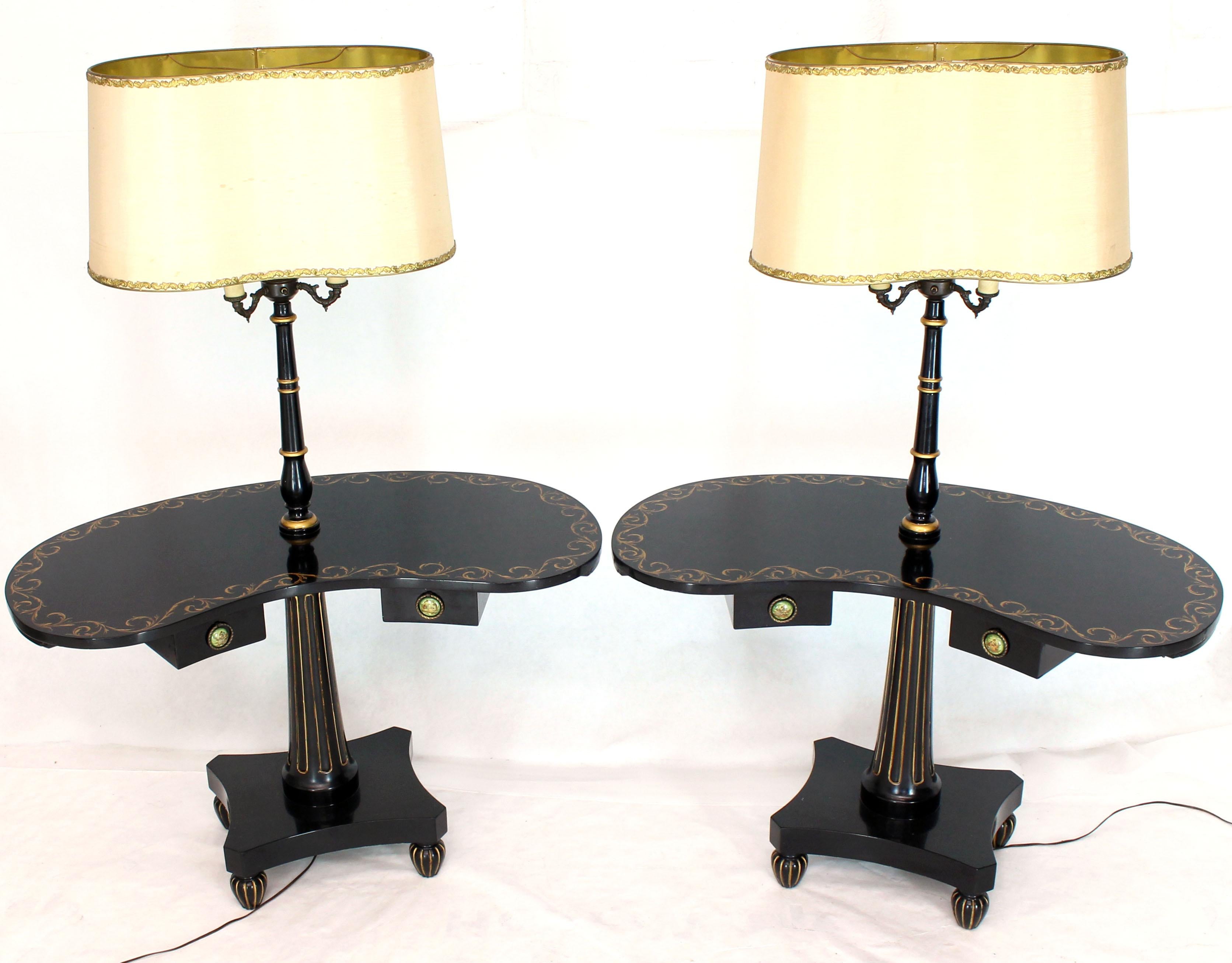 Pair of Black Lacquer Gold Decorated Kidney Shape Deco Floor Lamps Side Tables For Sale 3