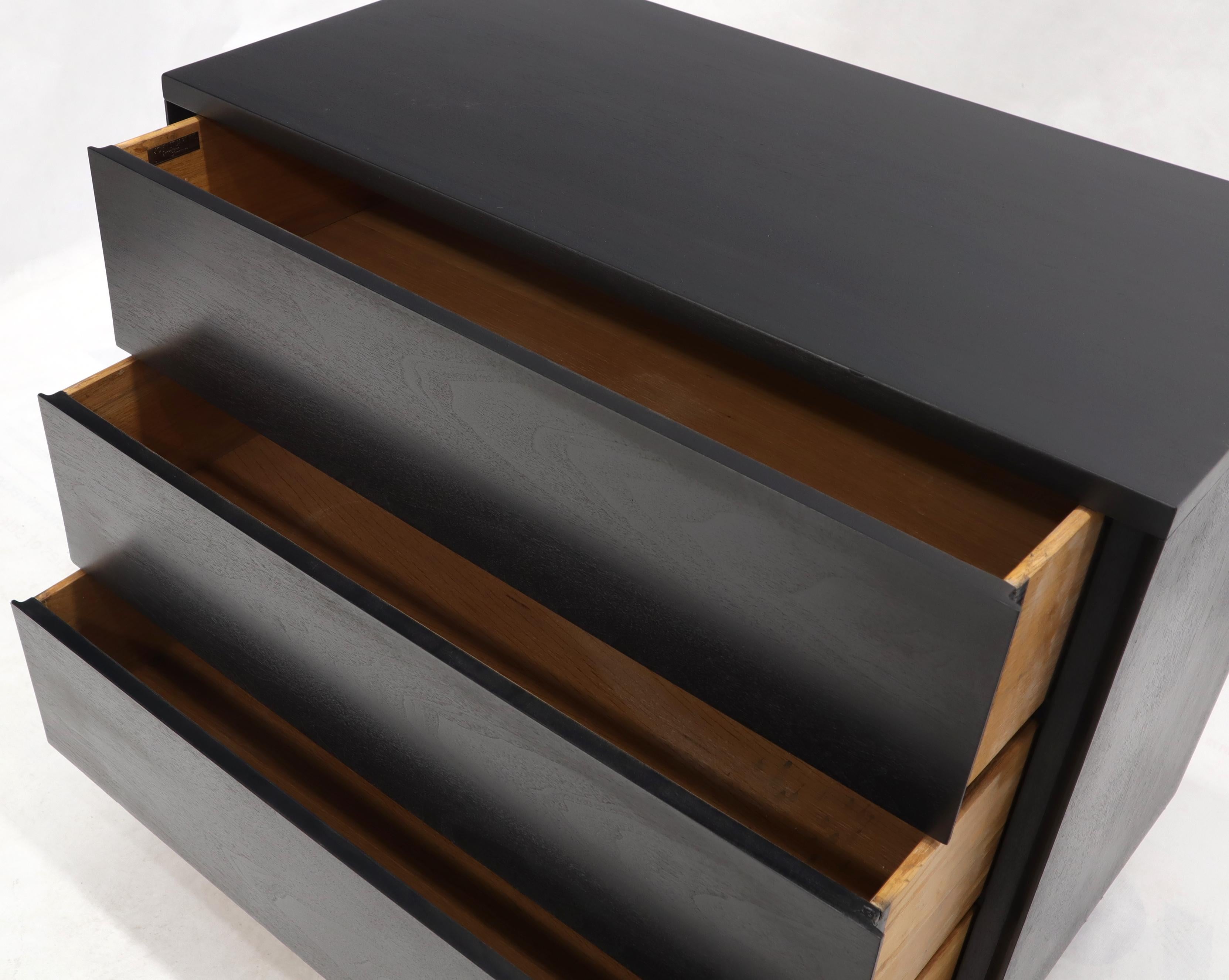 Pair of Black Lacquer Mahogany Mid-Century Modern Bachelor Chests For Sale 3