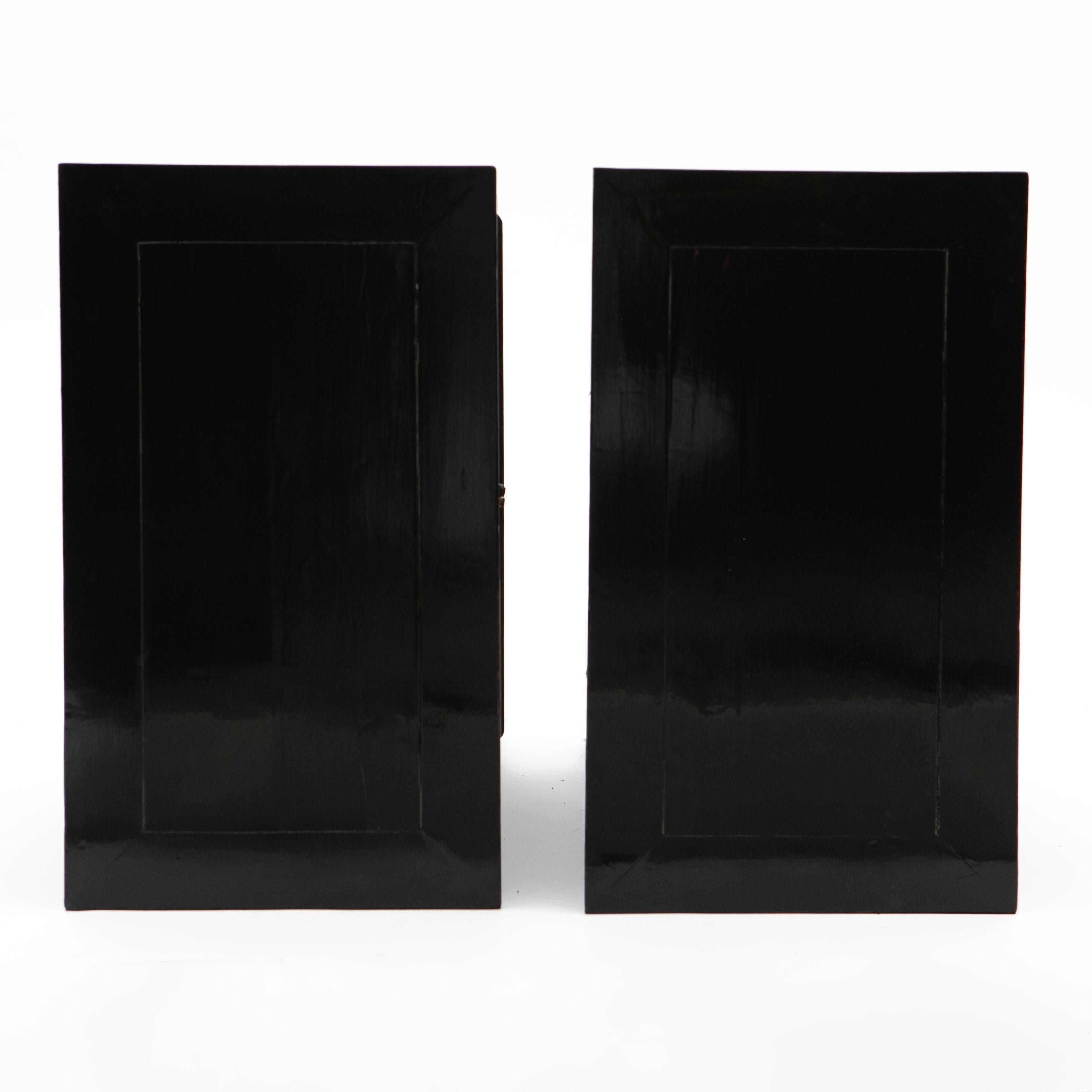 Pair of Black Lacquer Ming Style Cabinets In Good Condition In Kastrup, DK