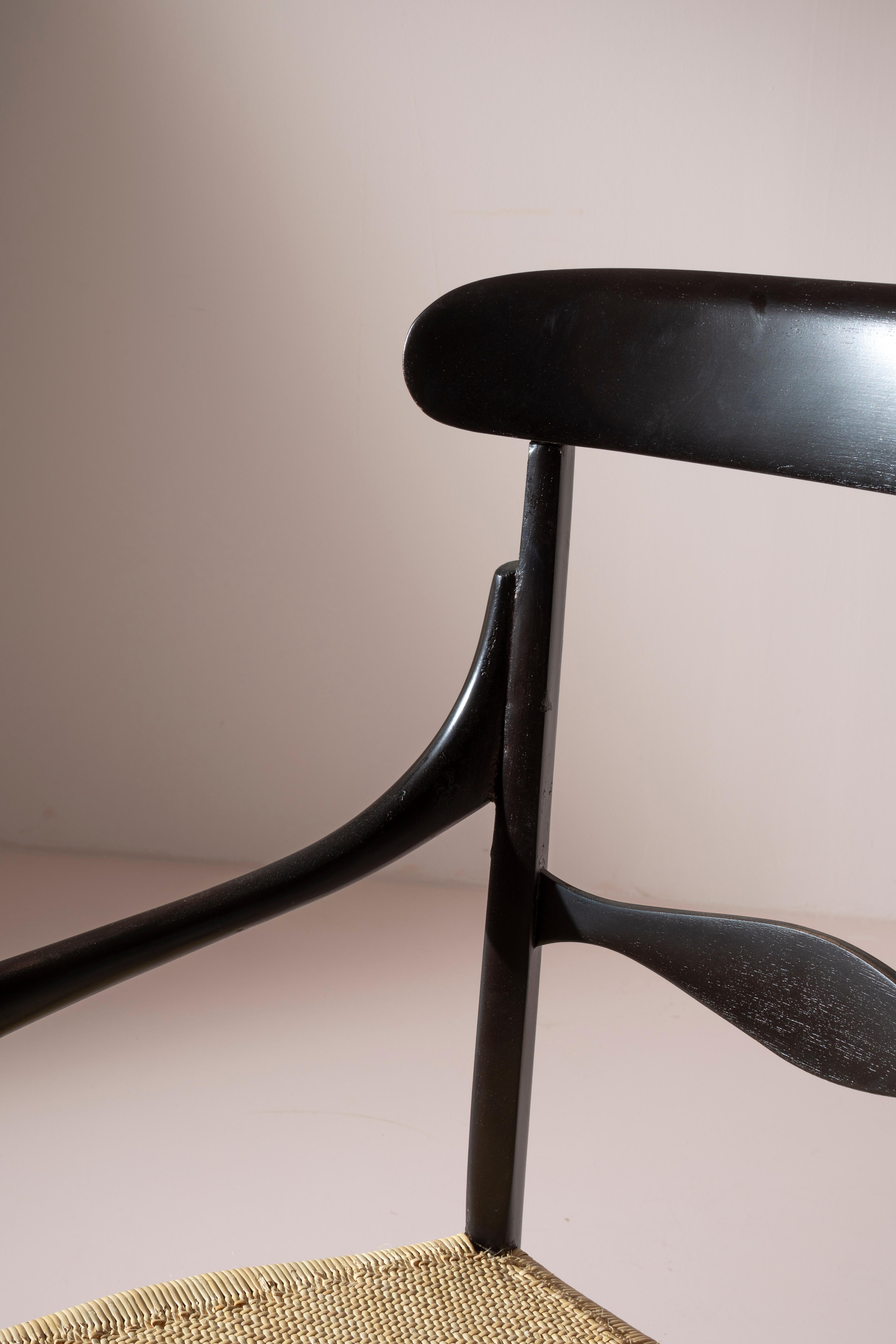 Mid-Century Modern Paire de fauteuils Campanino laqués noirs, Enzo Rotella, Chiavari, Italie années 1950 en vente