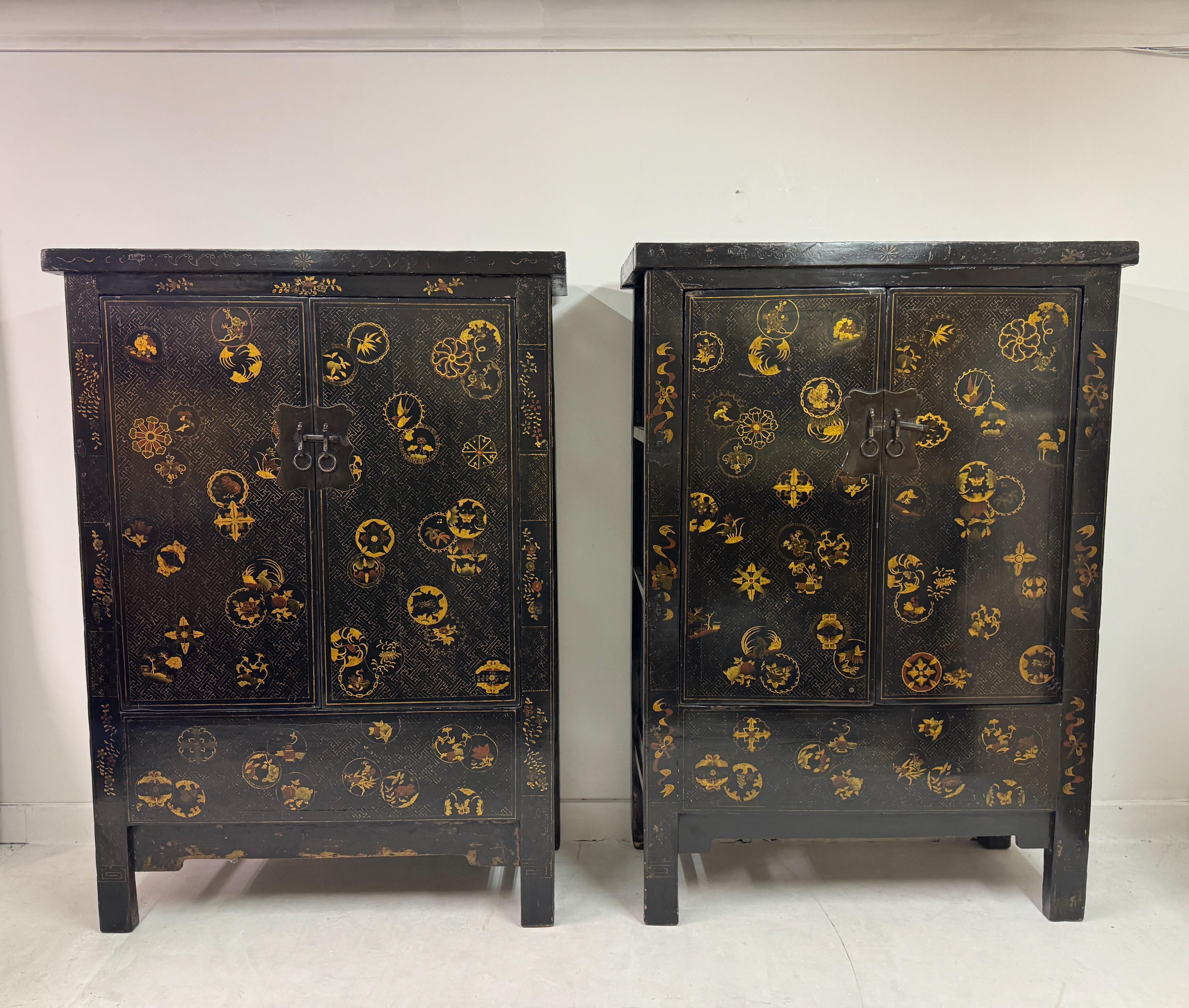 meuble chinois laque noir et nacre