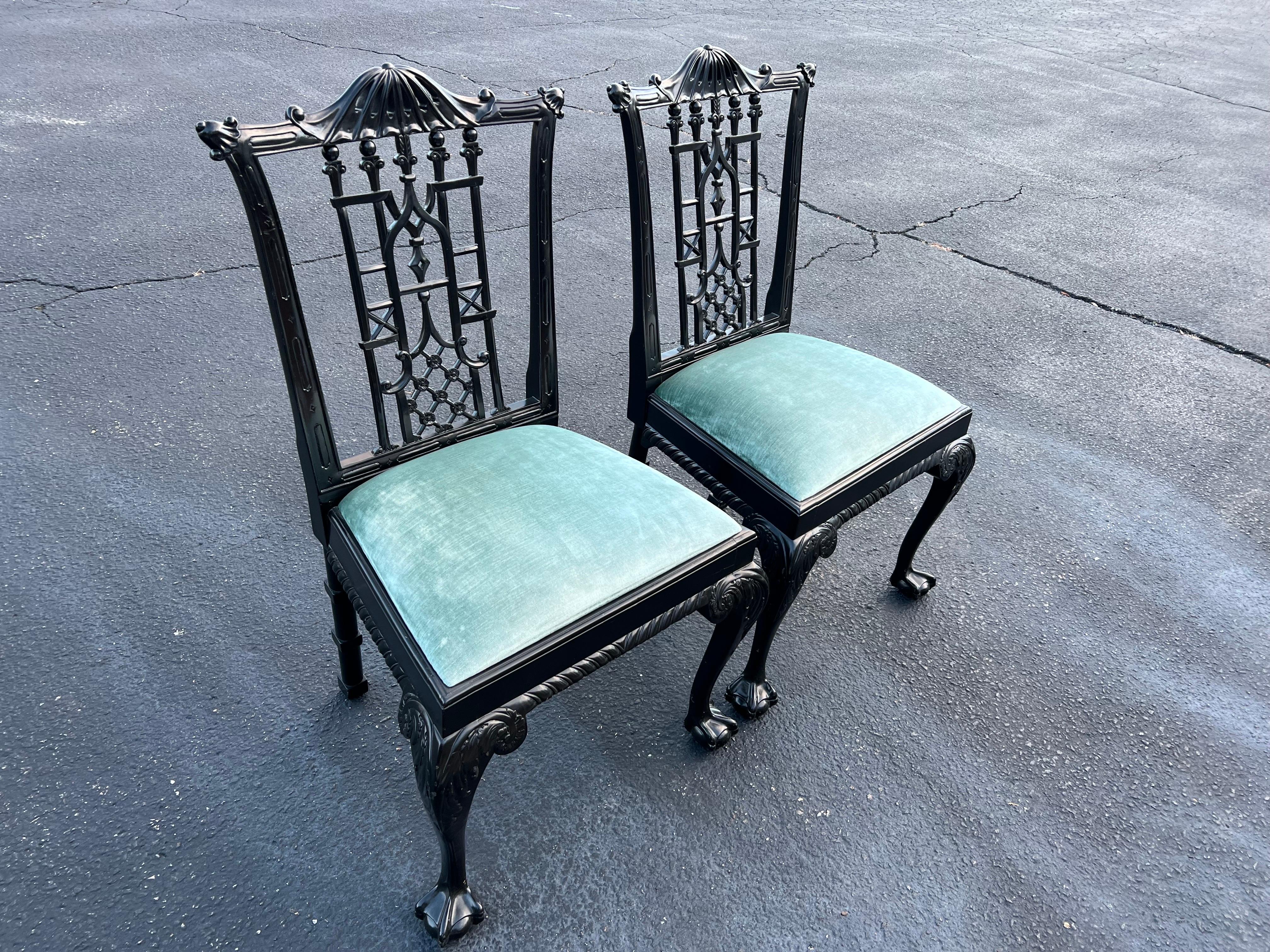 Paire de chaises chinoiseries laquées noires  en vente 13