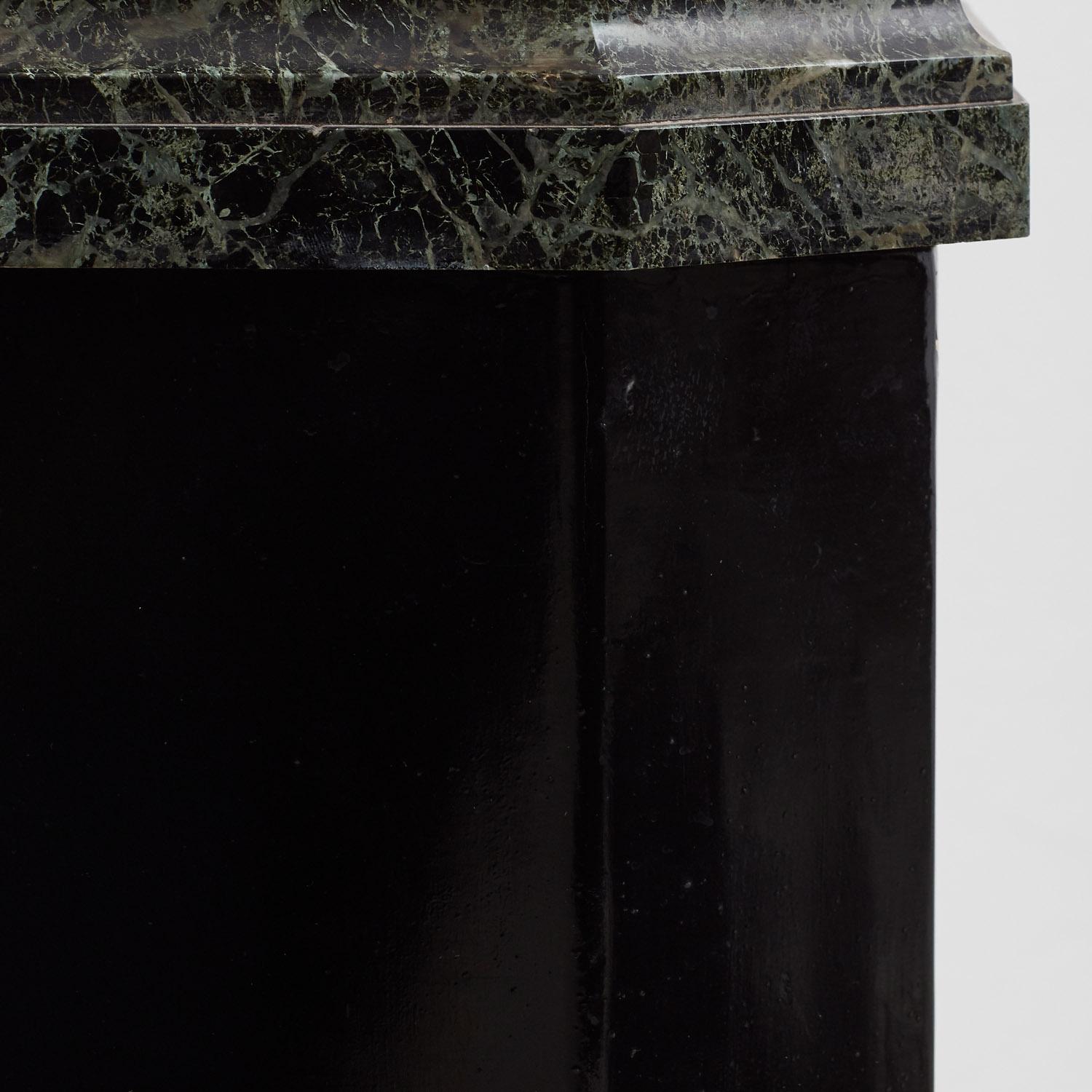 Marble Pair of black lacquered decorative columns - France, 20th Century