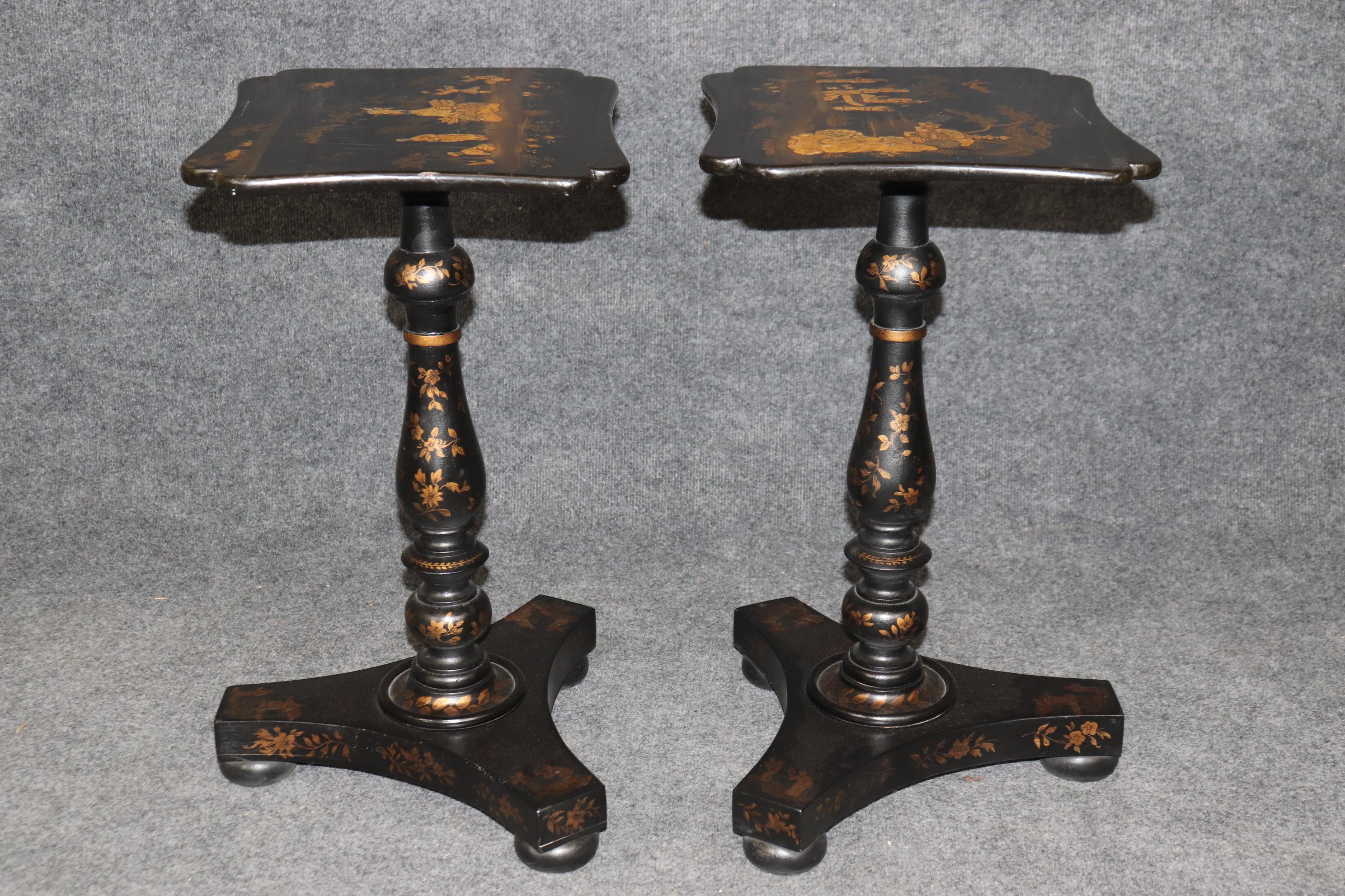 Paire de tables d'appoint chinoiseries anglaises de style George III laquées noires 2