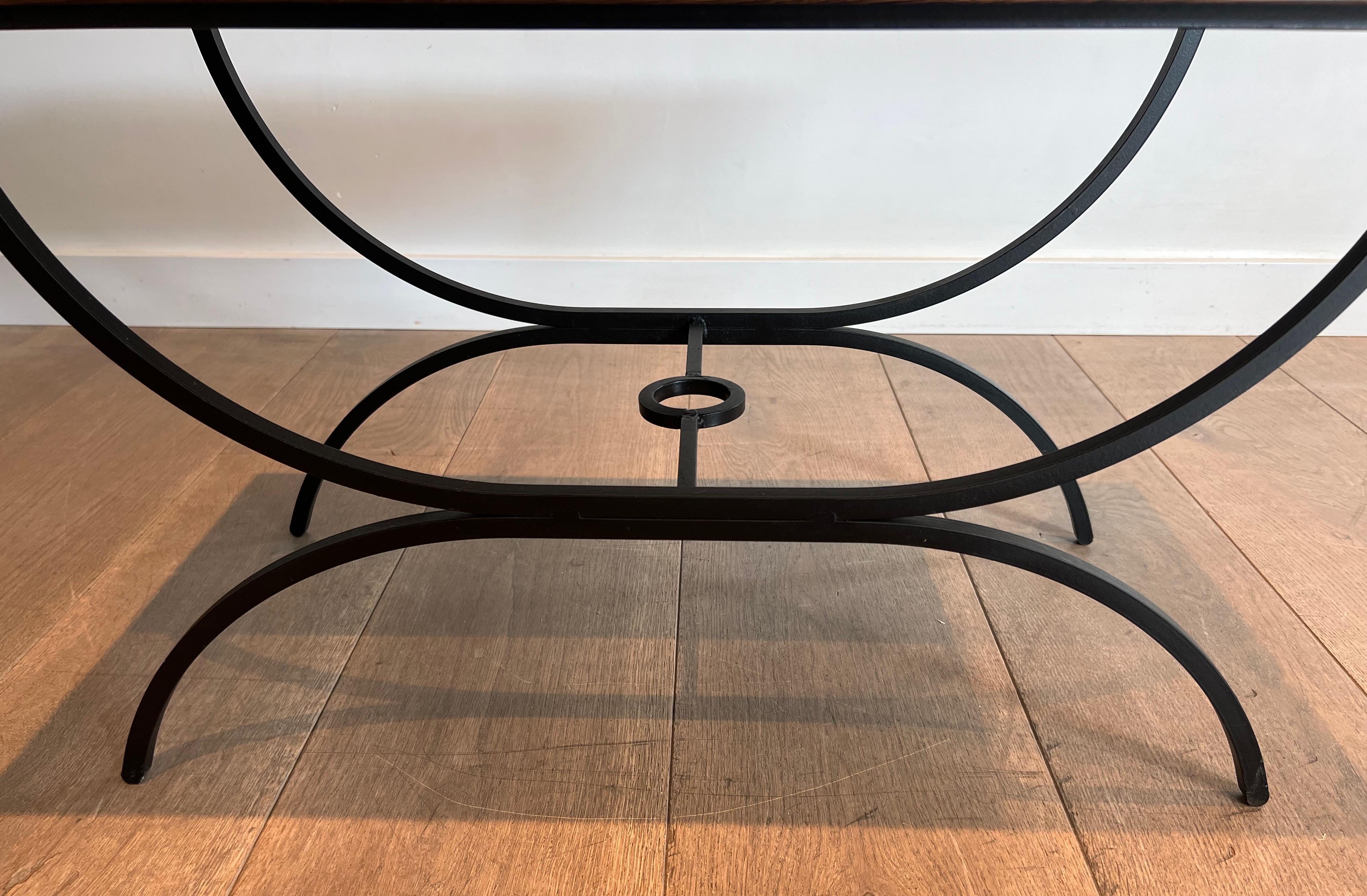 Paire de tables d'appoint en métal laqué noir et Wood Wood exotique en vente 8