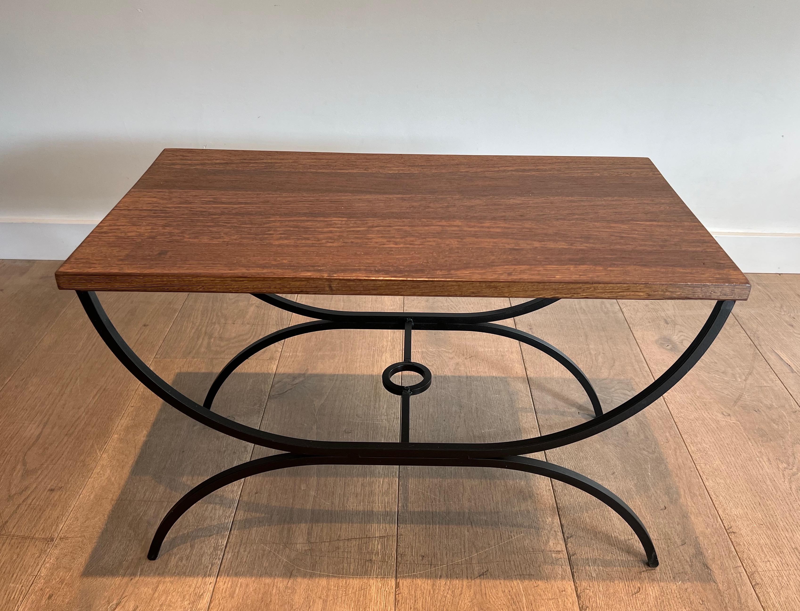 Pair of Black Lacquered Metal and Exotic Wood Side Tables In Good Condition For Sale In Marcq-en-Barœul, Hauts-de-France