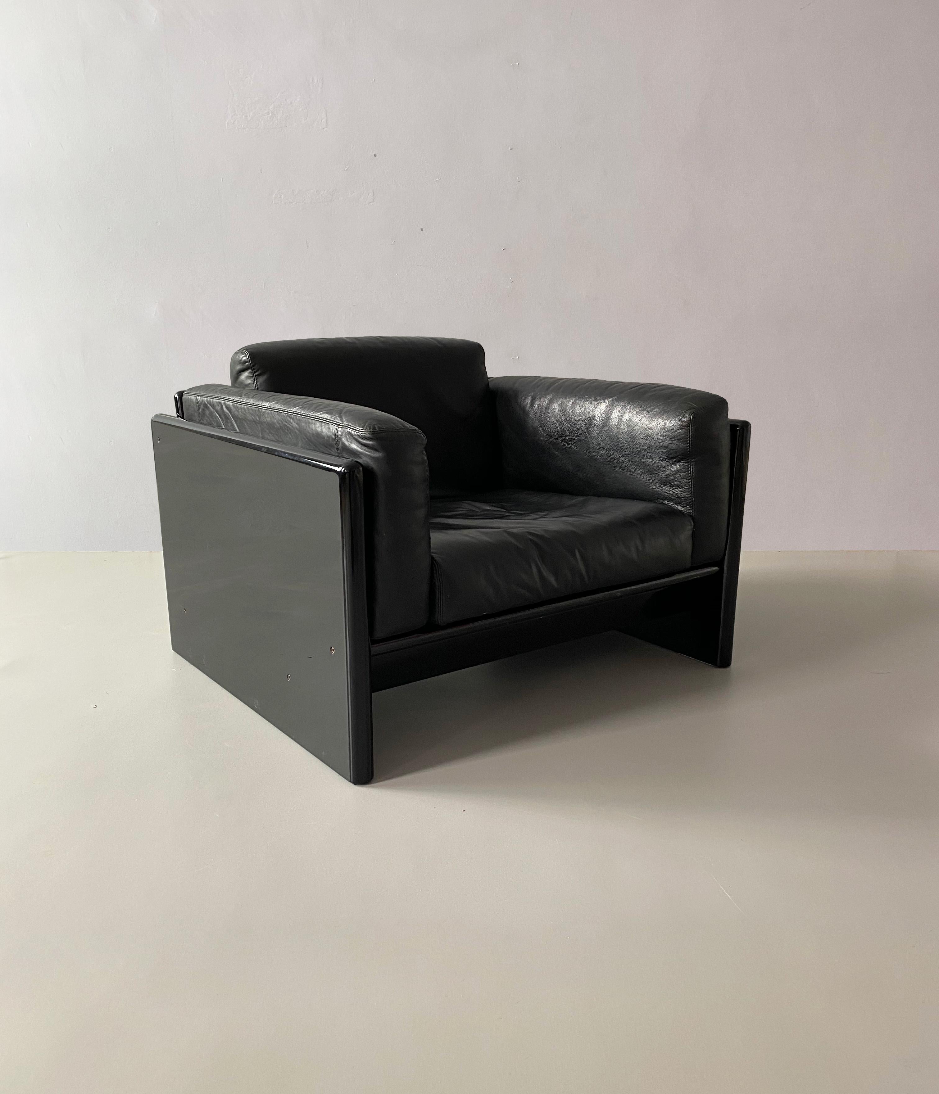Pair of Black Lacquered 'Simone' Armchairs by Dino Gavina for Studio Simon, Ital 1