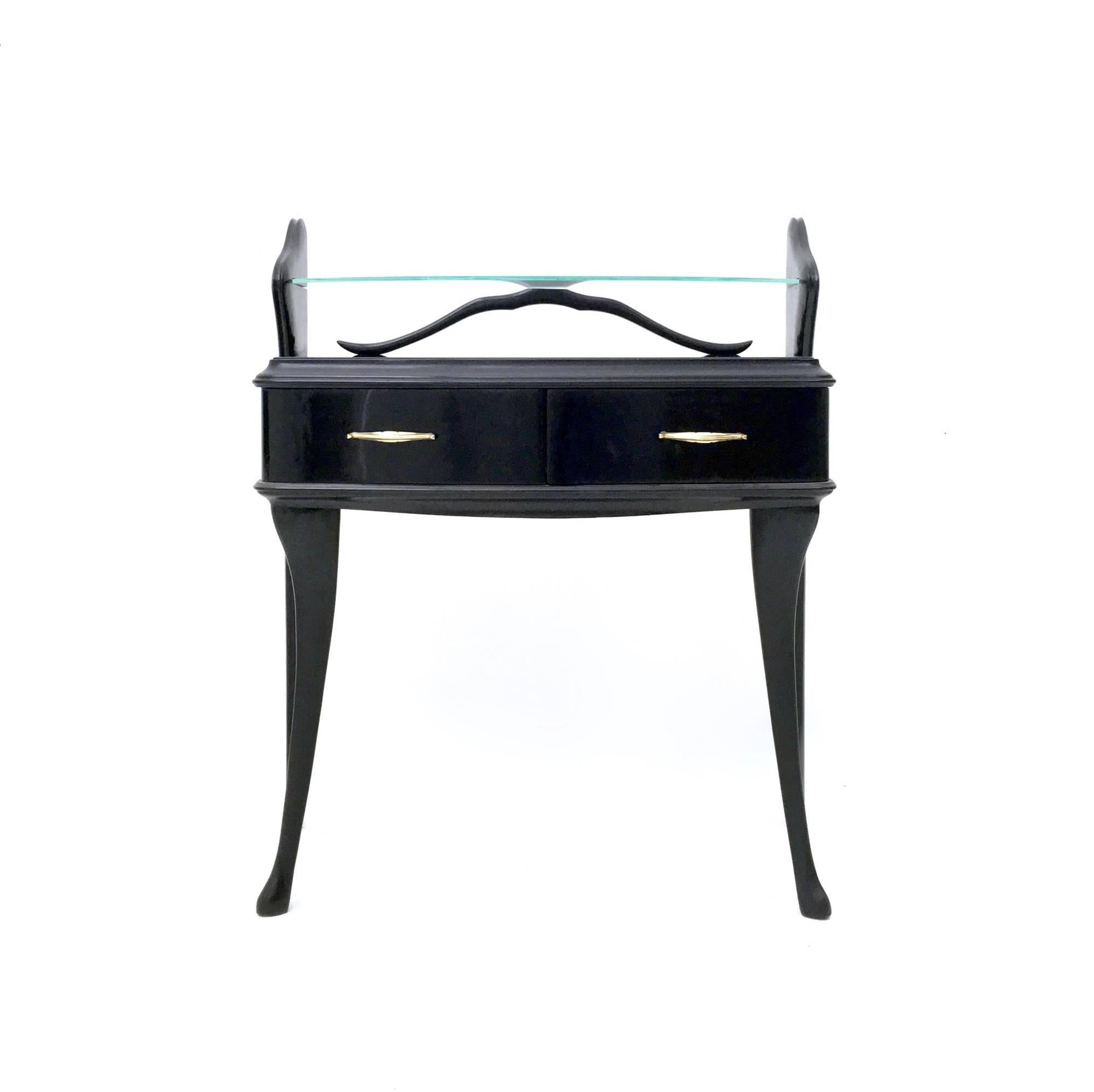 Mid-Century Modern Pair of Vintage Black Lacquered Wood Nightstands with Glass Tops, Italy