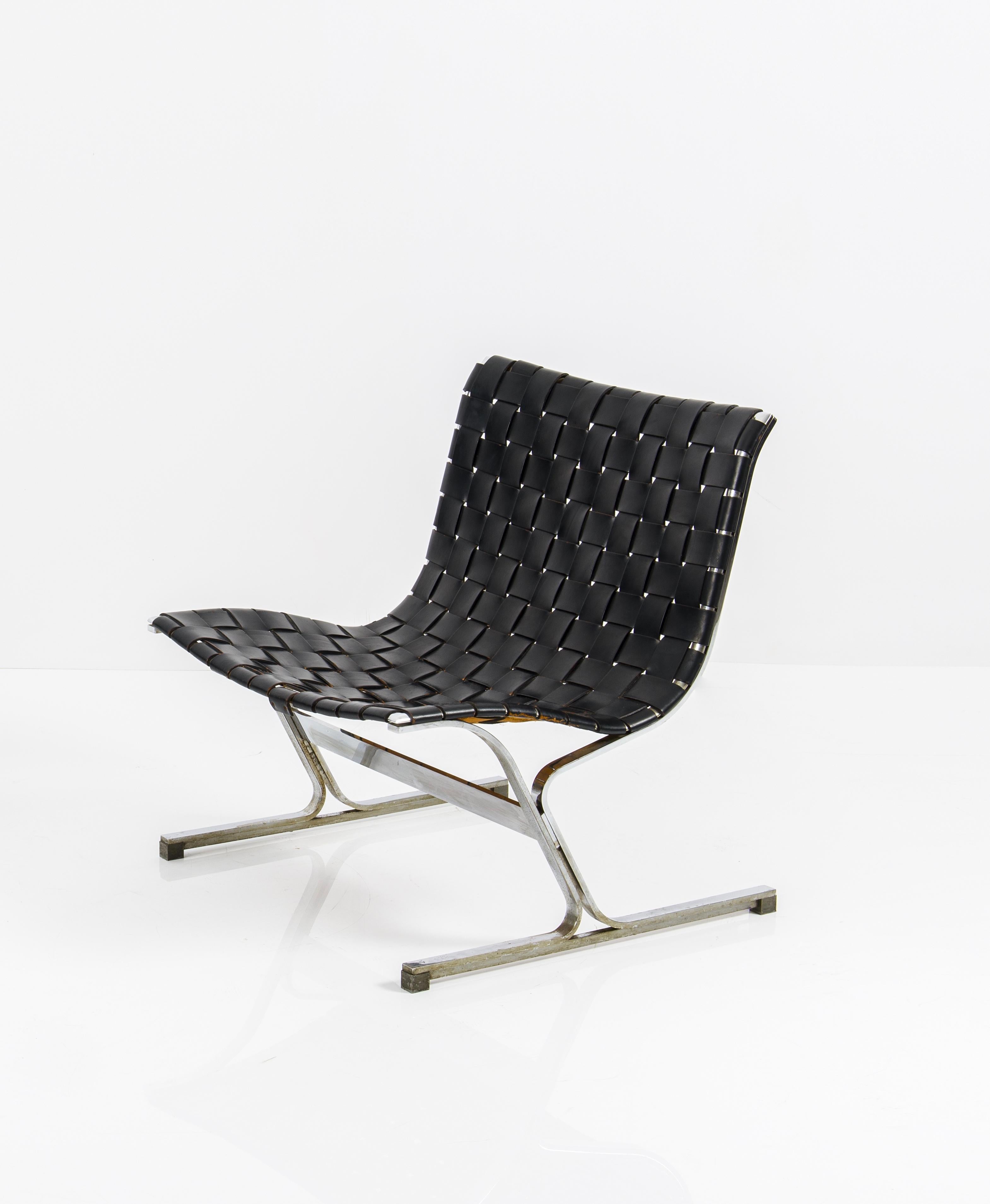 Mid-20th Century Pair of Black Leathear Lounge Chairs Designed by Ross Littel