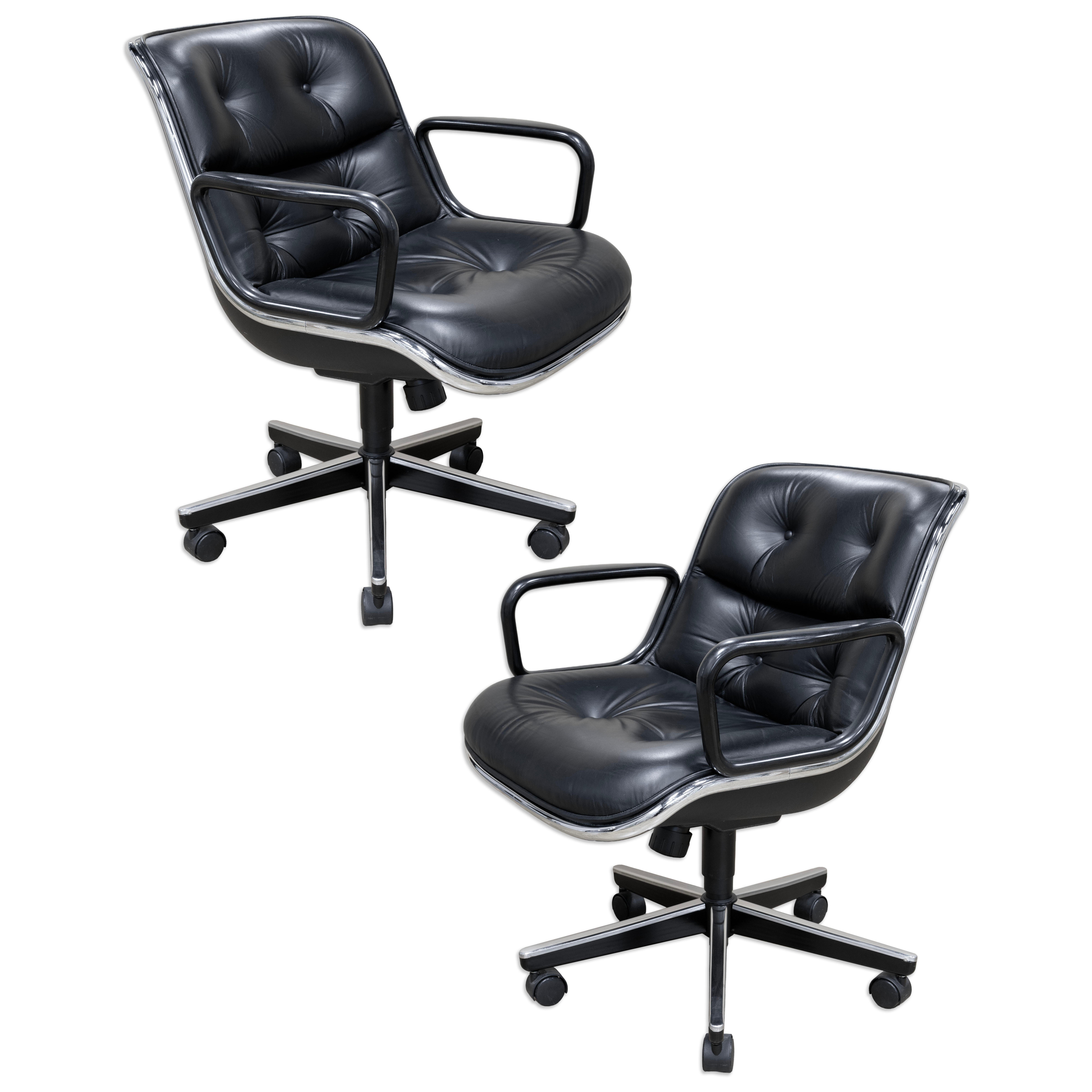 Ein Paar Pollack Excecutive Chairs aus schwarzem Leder und Aluminium für Knoll