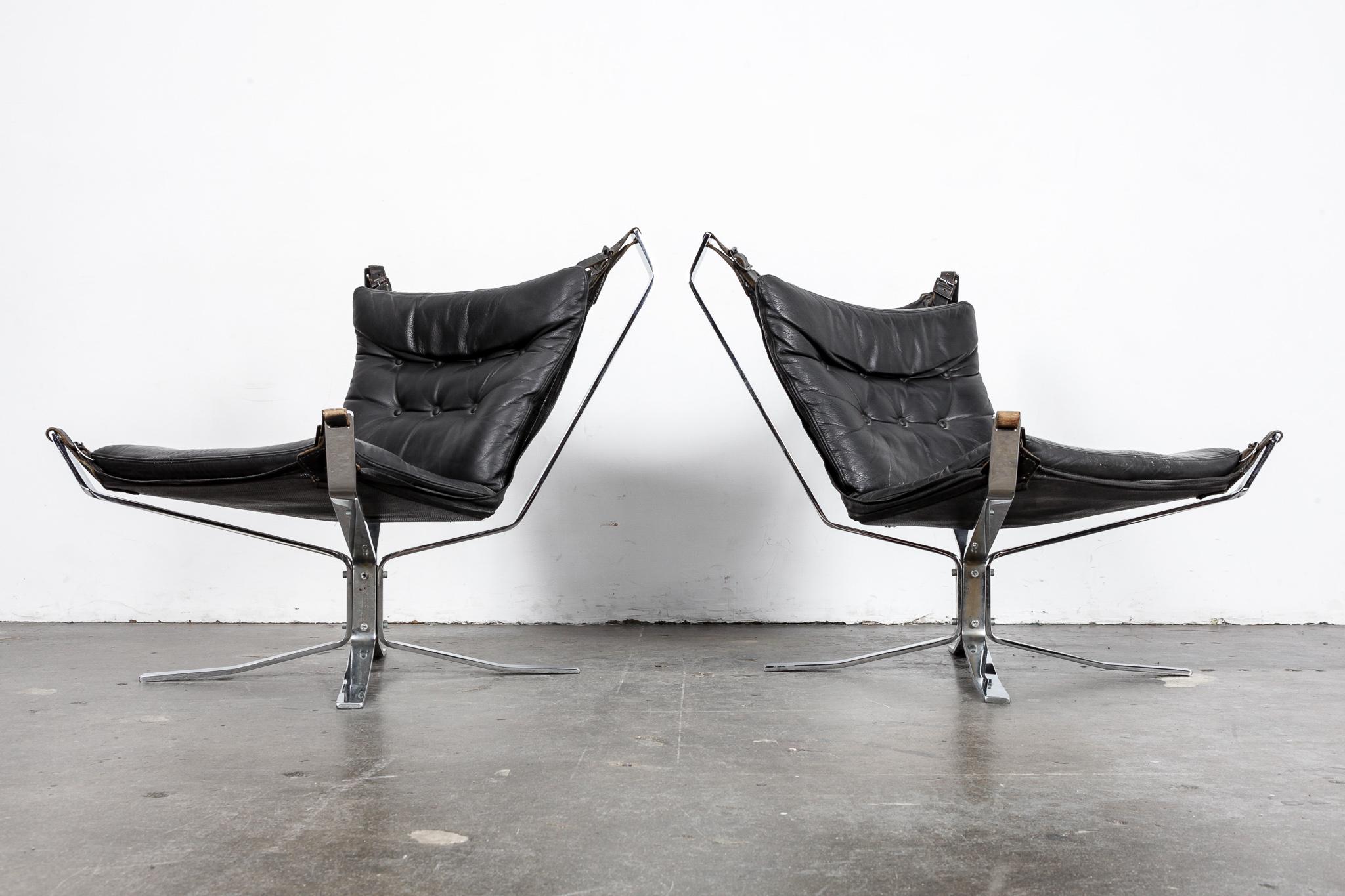 Pair of Black Leather and Chrome Flat Bar 'Falcon' Style Chairs, Denmark, 1960s. 3