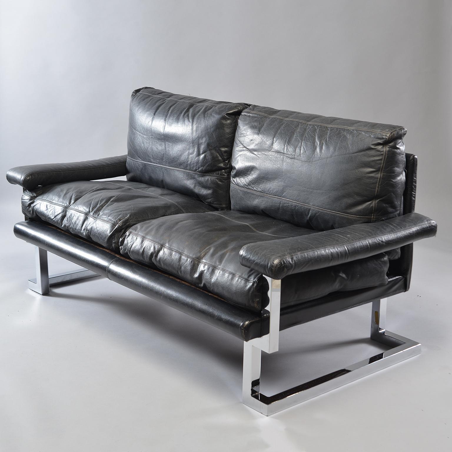 Pair of Black Leather and Chrome Sofas by Tim Bates for Pieff & Co In Good Condition In Troy, MI