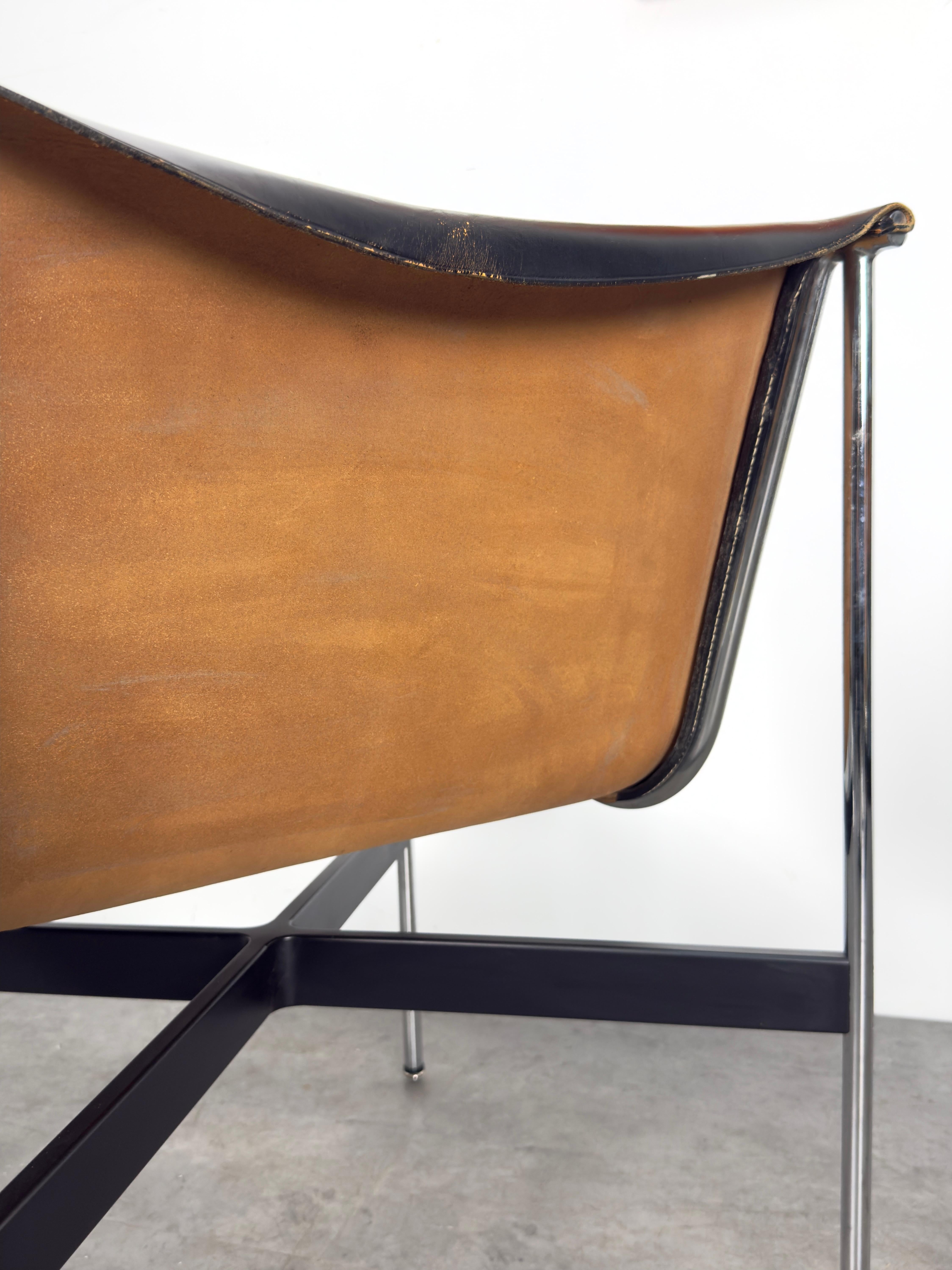 Pair of Black Leather and Chromed Steel New York Sling Lounge Chairs by Laverne For Sale 5
